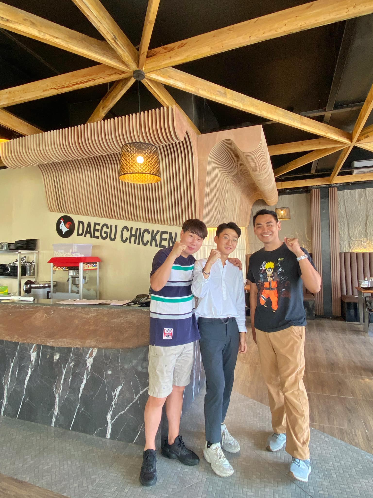 Mark Monta - From Korea to the Philippines! Daegu Chicken...