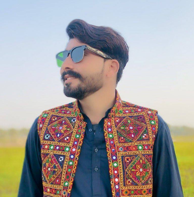 ناليواري ٽڪ ٽاڪر سارا بلوچ جو نئون بيان سامهون اچي ويو ️ #gulbaloch01 ...