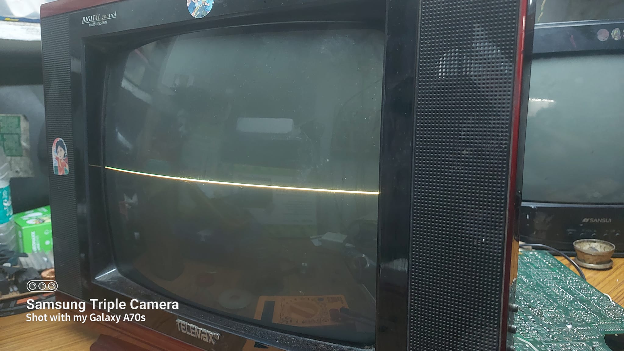 ジャングル 旧テレビ What happens when replacing jungle IC in CRT