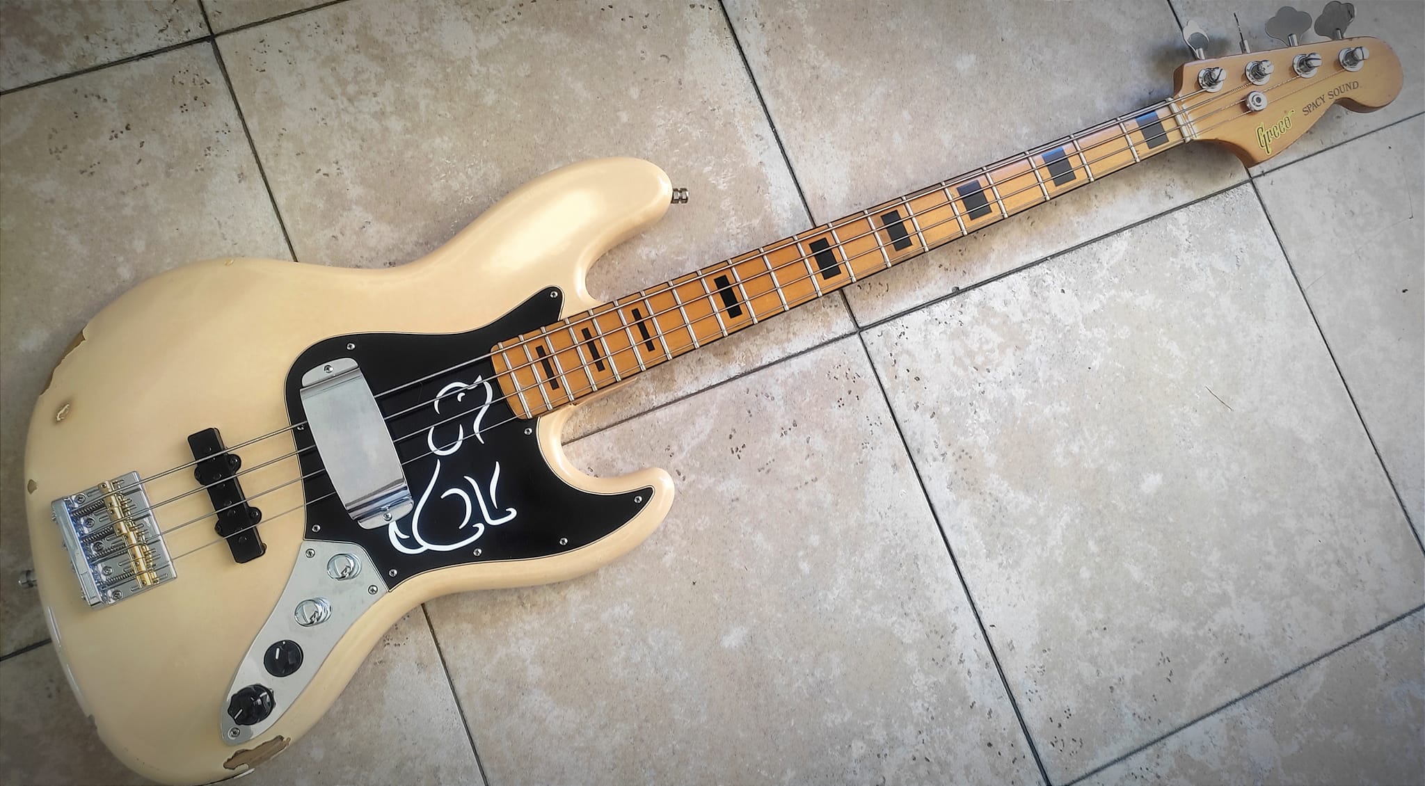 A 1982 Greco Spacy Sound JB-500 Jazz. @otisfunkyjunk
