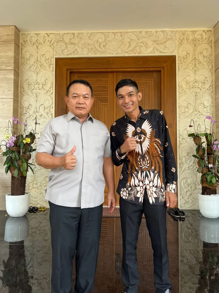 Arie Teks