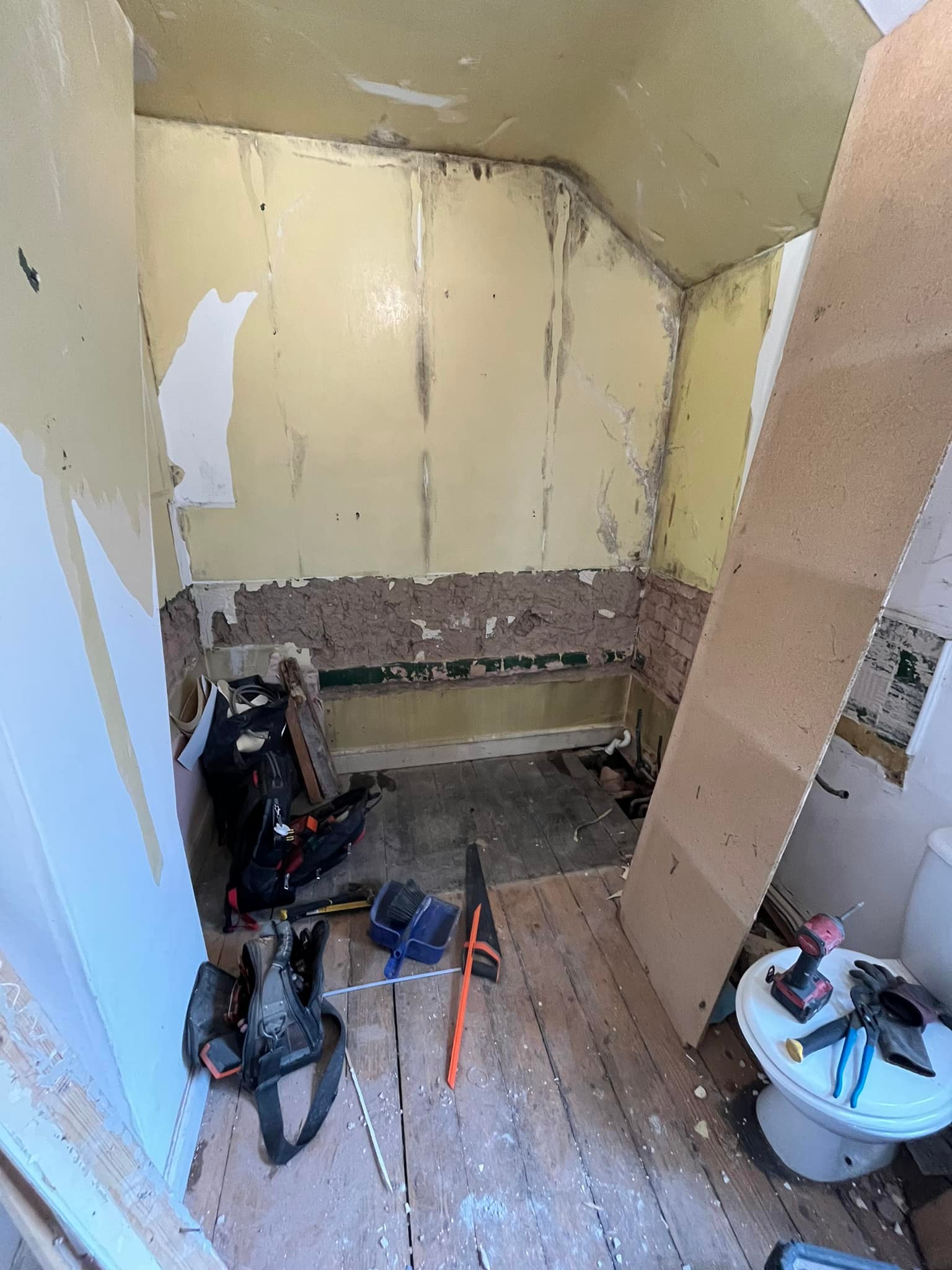 C Burton Plumbing and Heating | Matlock