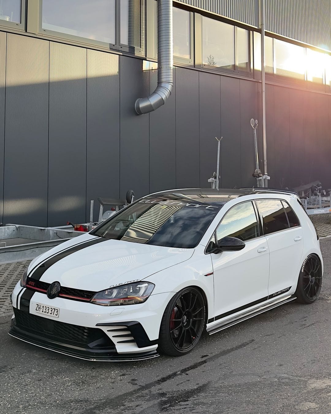 Golf MK R - 𝗚𝗼𝗹𝗳 𝟳𝗥 #Volkswagen #golf7r #mk7r #golfr #vagcars | Facebook