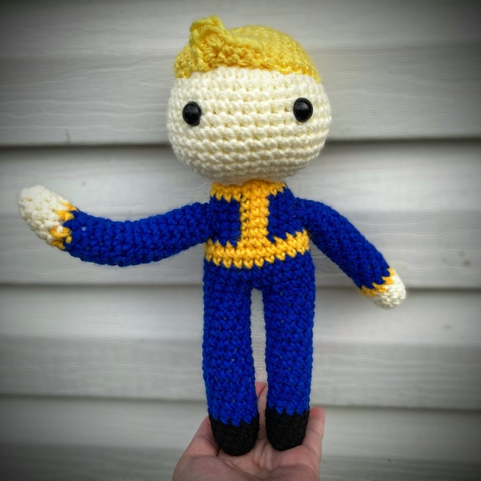 Fallout Fan Art - Free Vault boy crochet pattern by... | Facebook