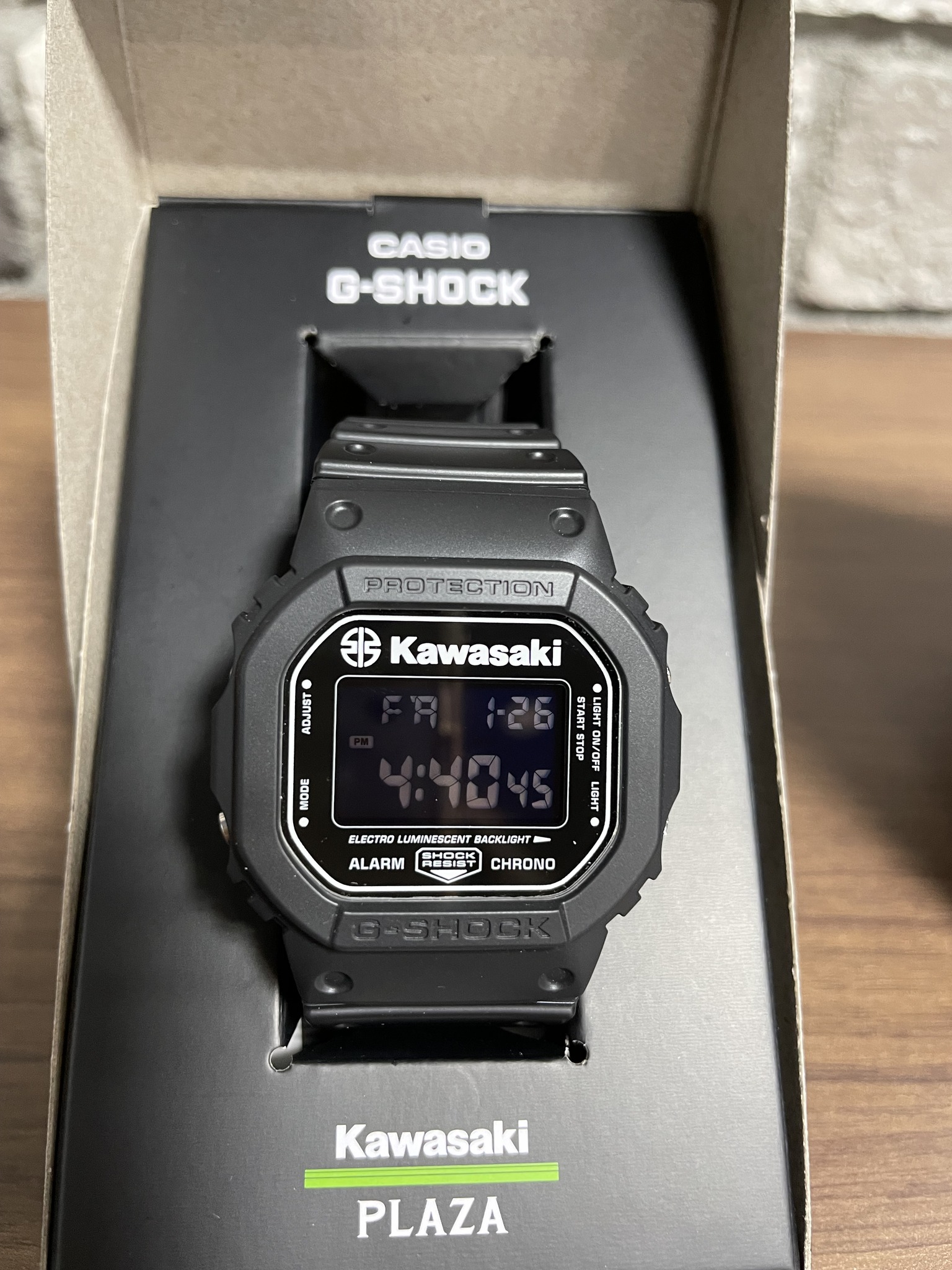カワサキ×G-SHOCK DWｰ5600 プラザエディション』のご紹介 こんにちは