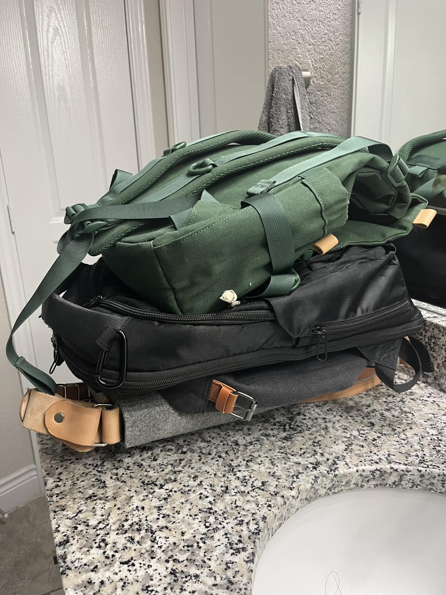 best way to organize backpack with laptop Organizer Insert for Business Casual Men Women -13 Pockets,Padded Nylon,Max 14'' Backpack for Travel Tips &