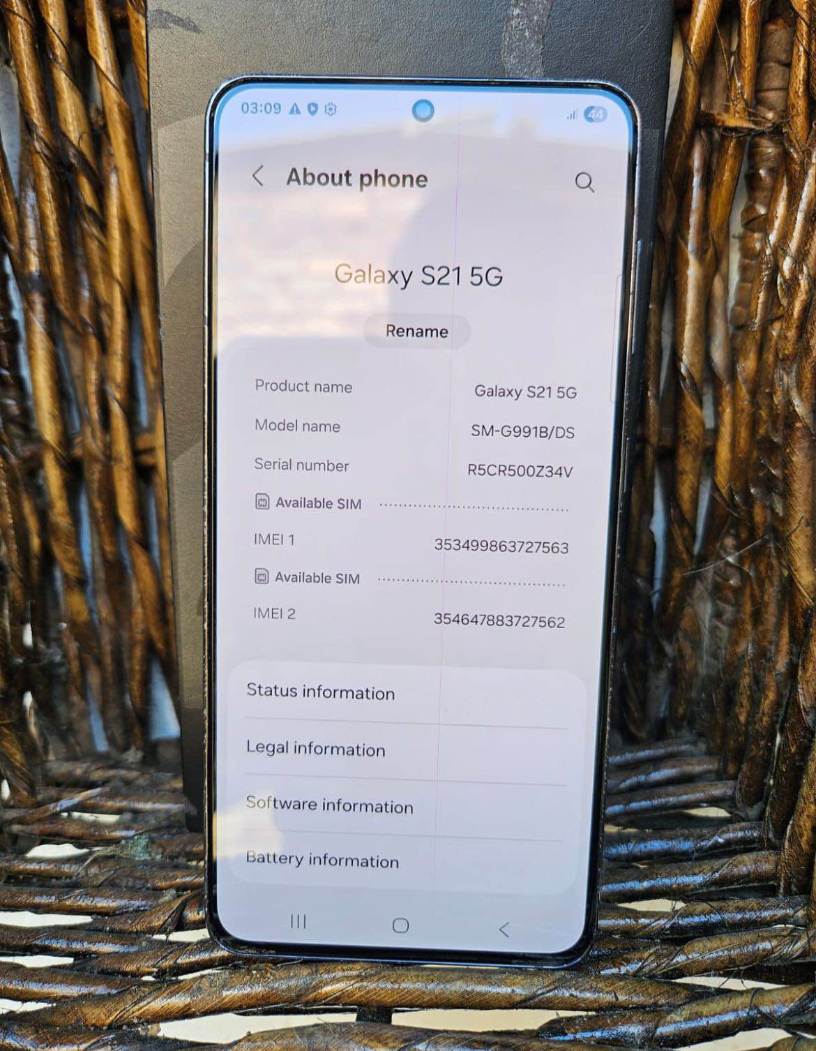 Samsung S21 fe for sale in very good condition everything is still ...