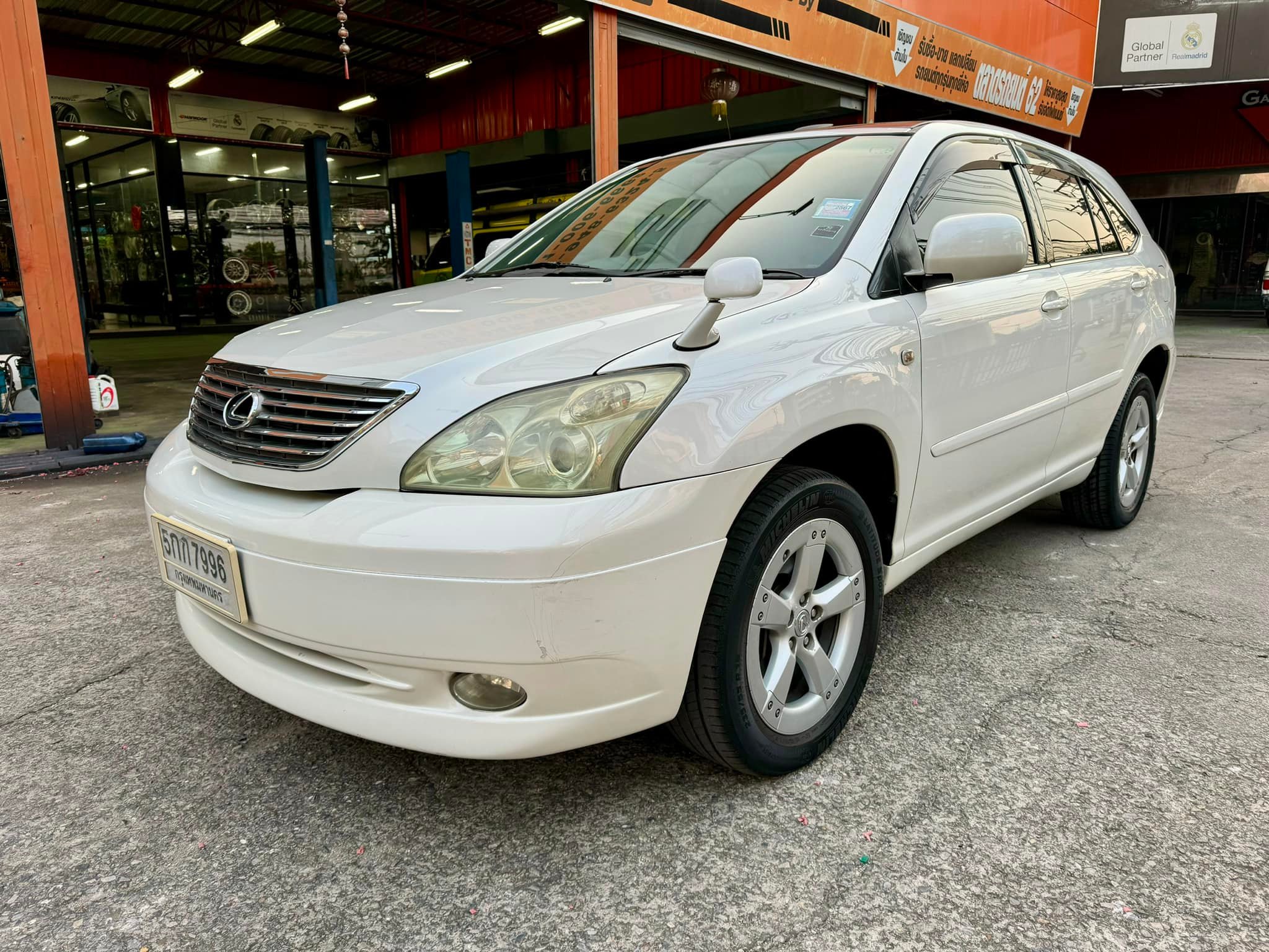 สมหมาย 129 - Toyota Harrier RX 300 Air S ปี2004 สีขาว... | Facebook