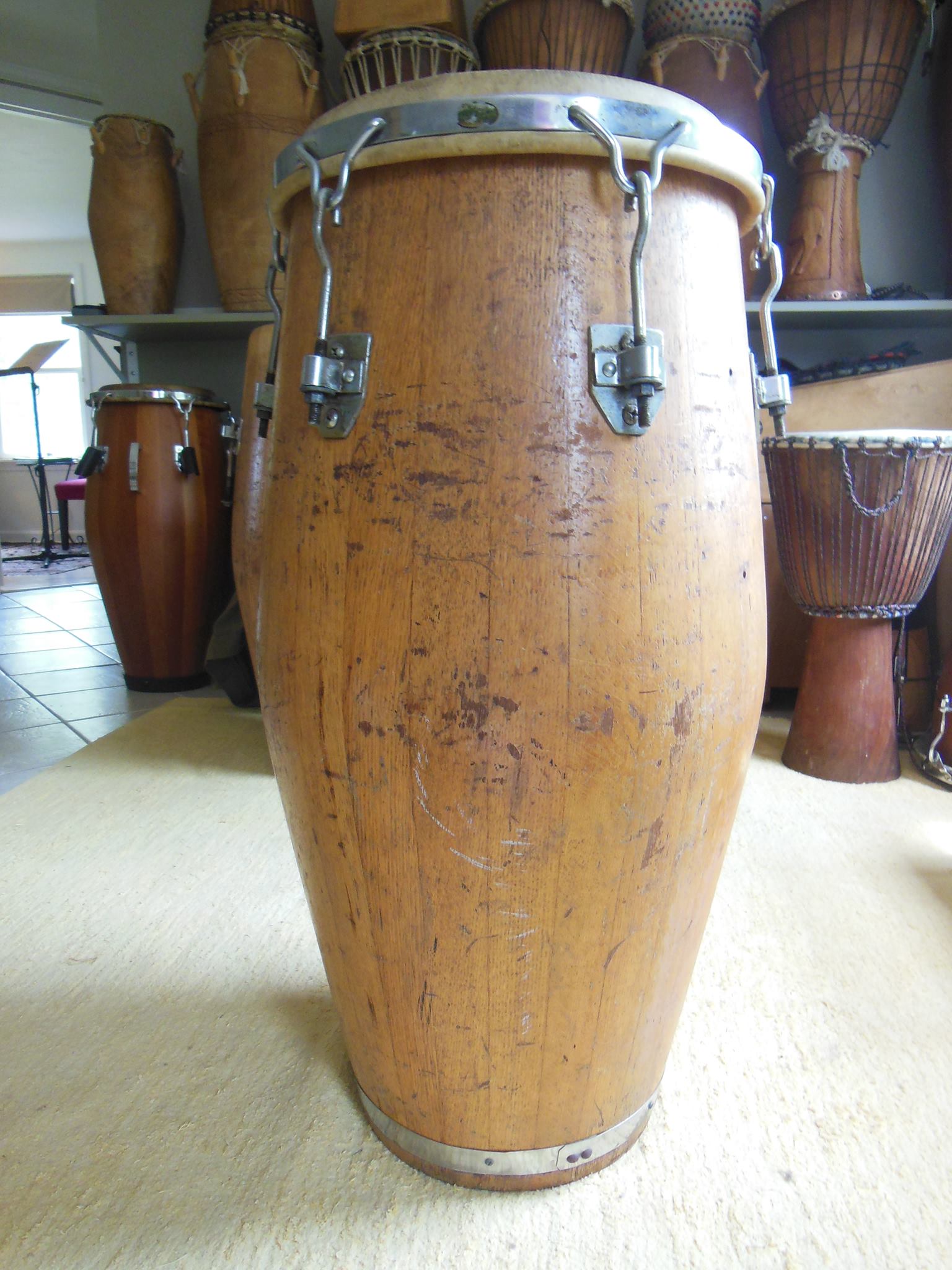 Vintage Valje conga and tumba drum comparison