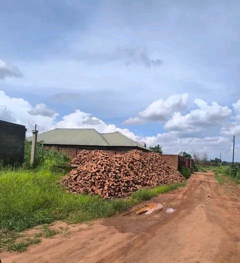 Mupacho - Amene wagulitsidwa plot Ku green village Kwa... | Facebook