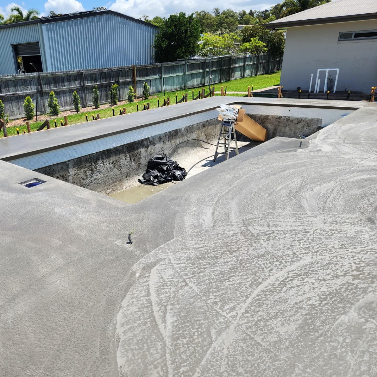 Seamless pool surround setup and... - Whitsunday pool edges | Facebook