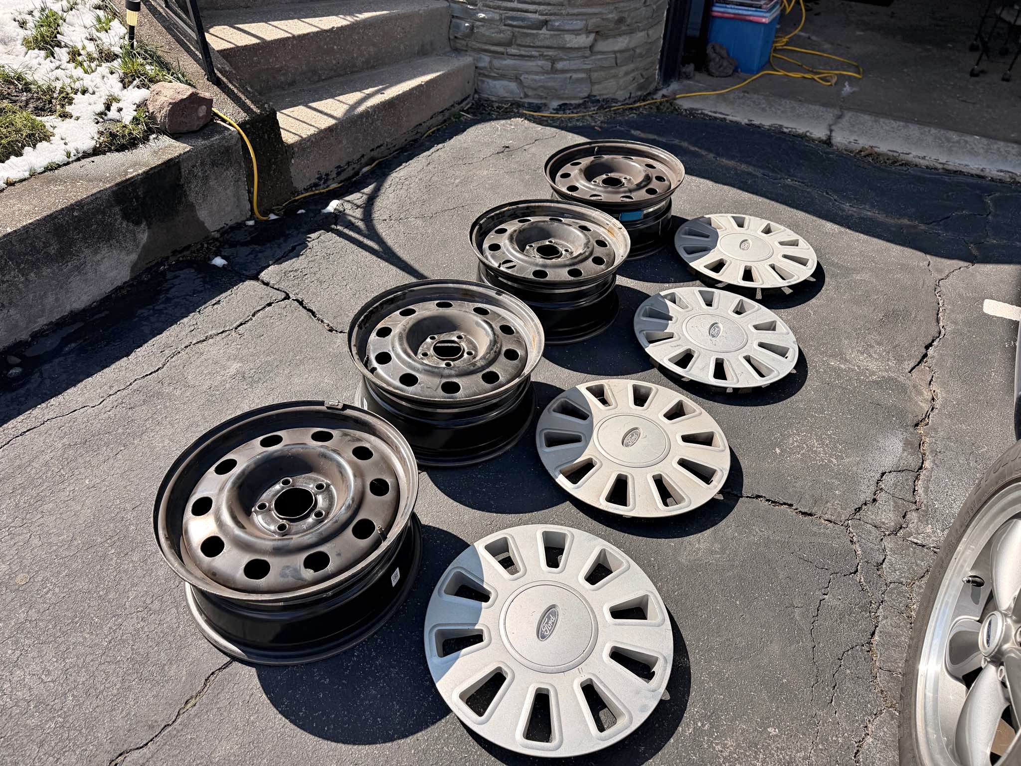 Crown Vic Rims and Hub Caps - Car Wheels, Tires & Parts - Honeoye, New ...