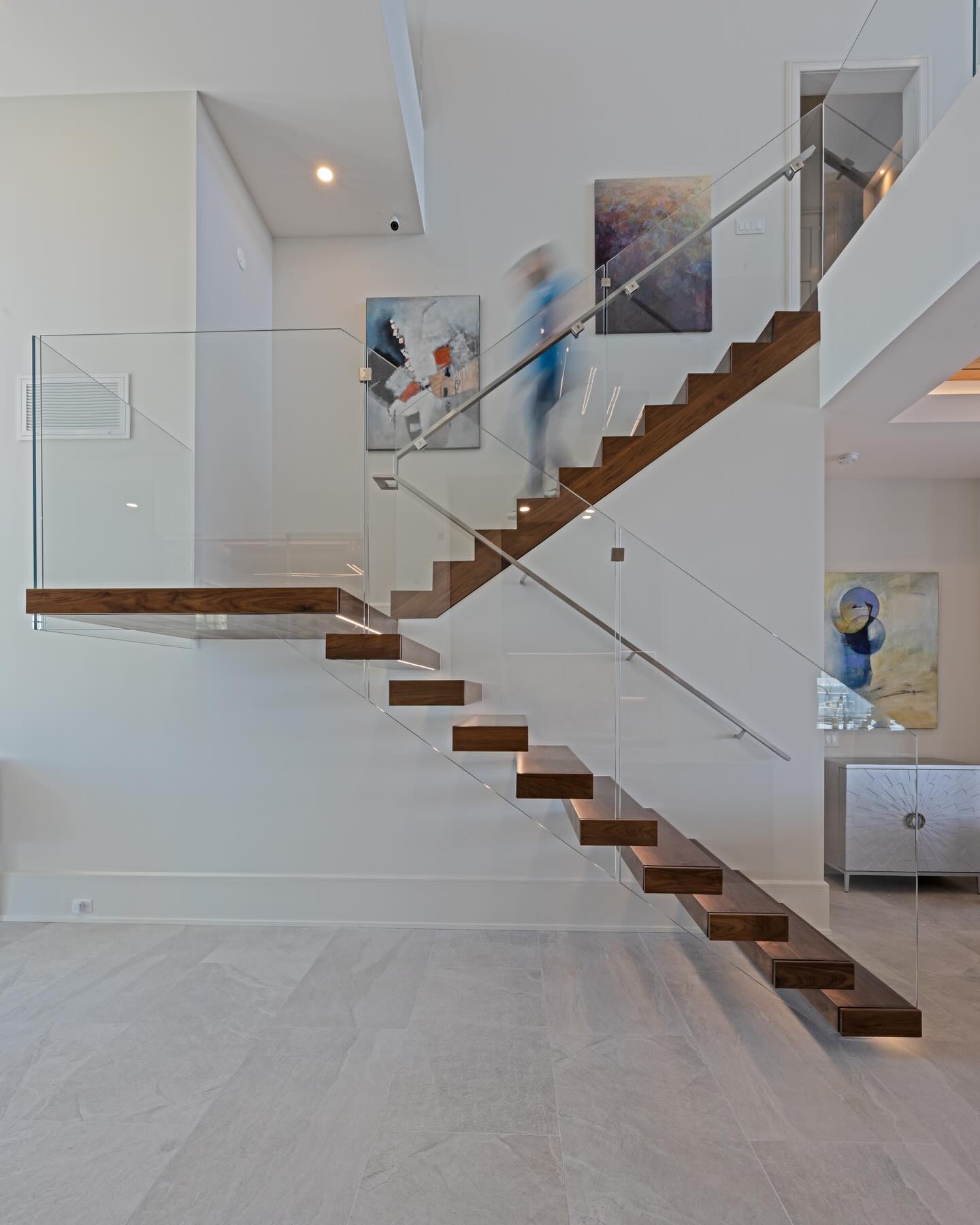 Bella Stairs - Our hybrid stair design features... | Facebook