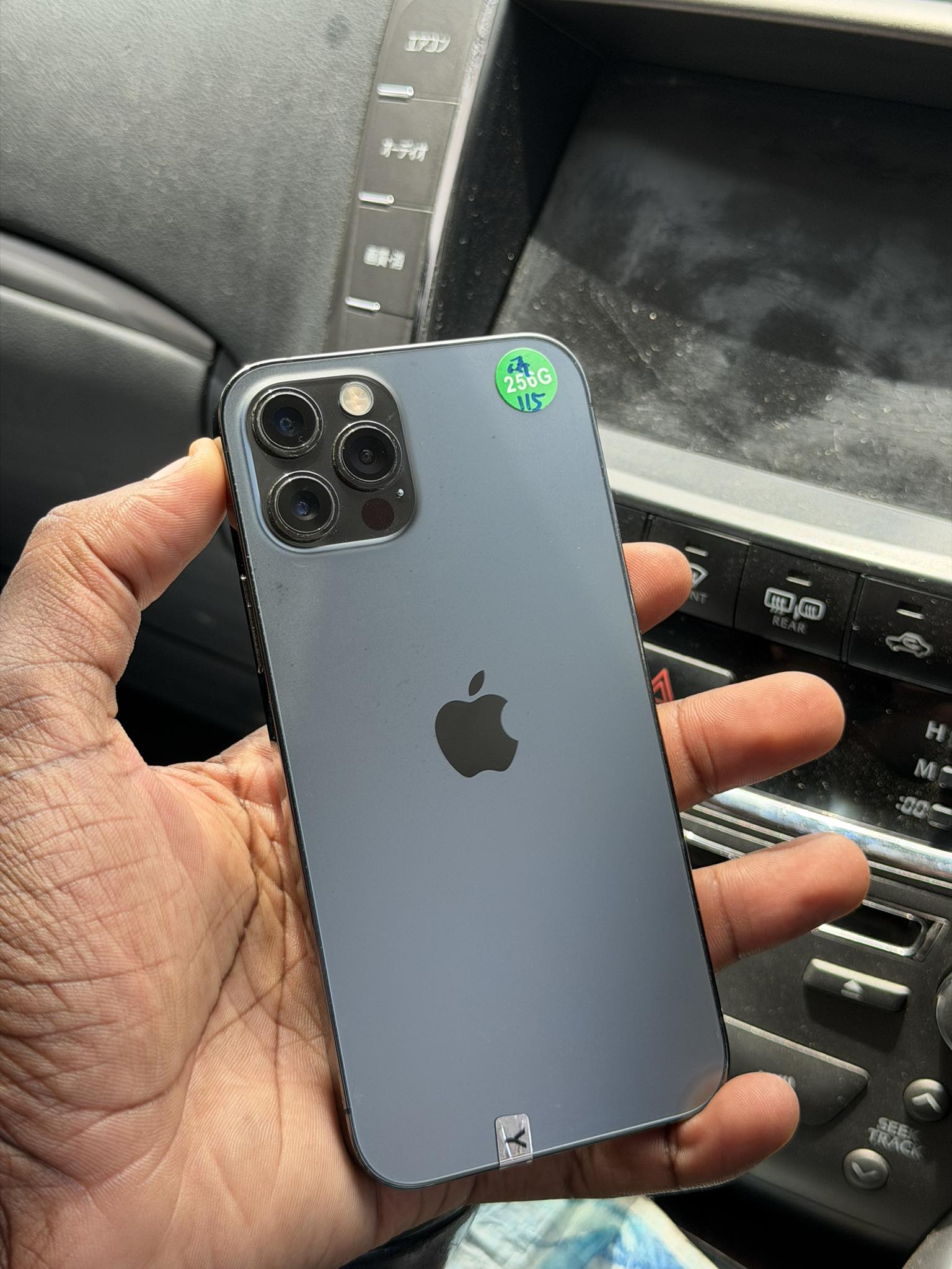 Another Sweet Offer😭❤️👌🇿🇲 -iPhone 12 Pro Max 256GB No Face