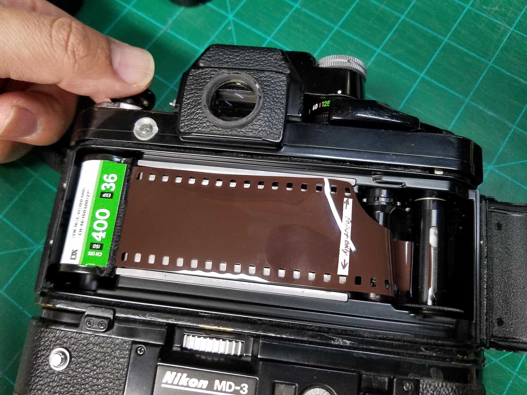 How to use a Pentax Zoom 90 WR film camera?