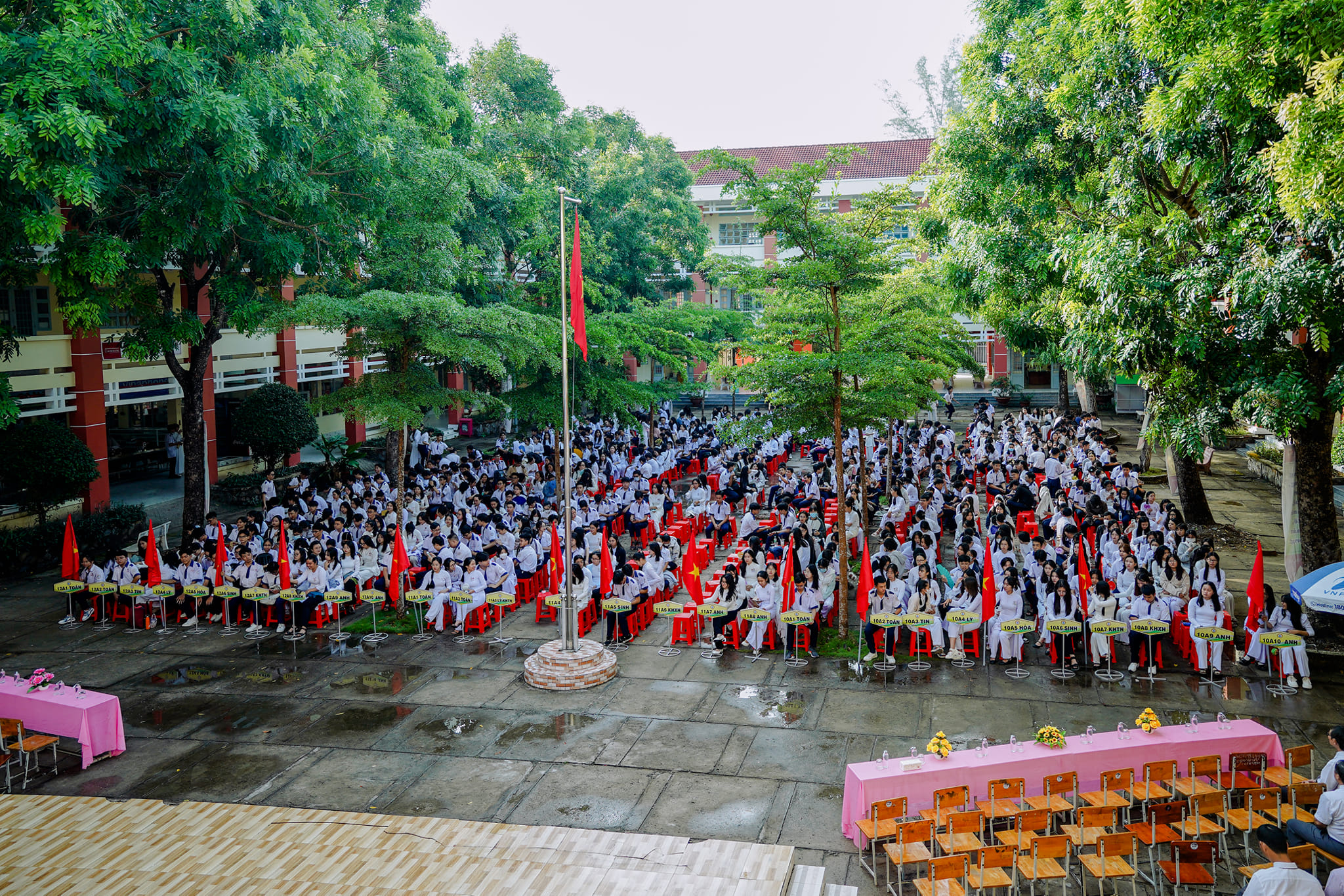 Văn phòng trường THPT chuyên NTMK - Thành phố Cần Thơ