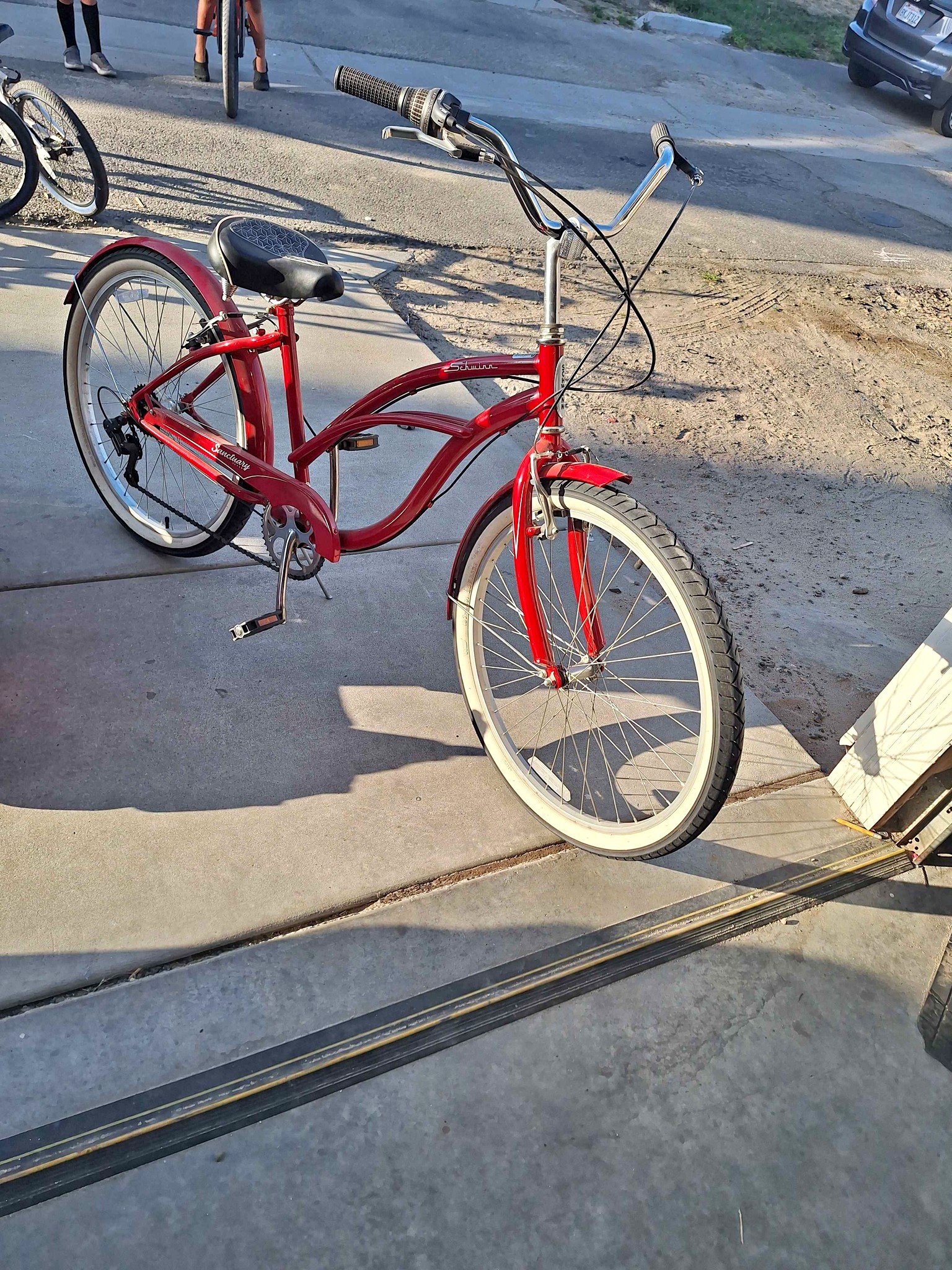 schwinn sanctuary cruiser bicycle 7 Bike, 26 Inch Bike for Women and Men, 7-Sp Schwinn Bicycle Cream 26" Men's