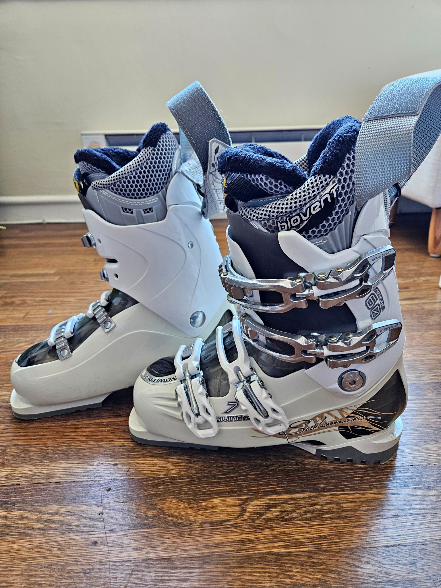 salomon divine 5 ski boots SENSE 80 GW | it pairs exceptional performance with all Salomon Divine 55, white, 26.5