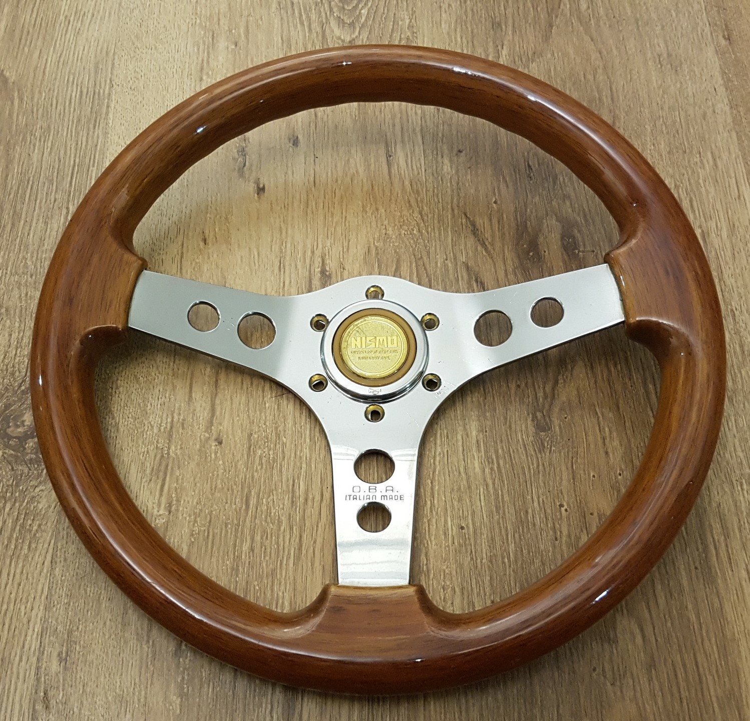 Coming in soon: Here's a fat-rimmed Leonard Volanti 320mm steering