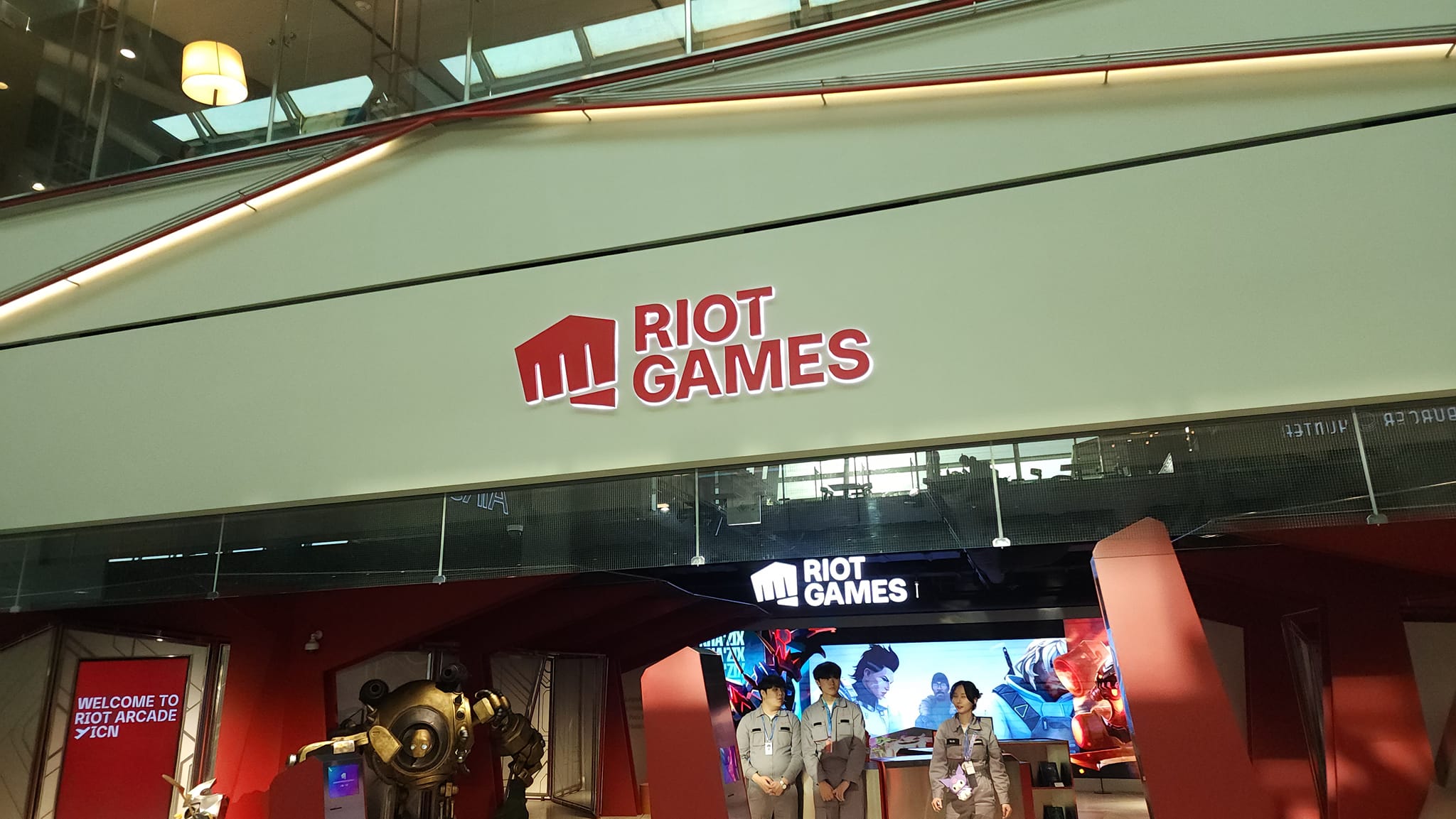The Game Room - แวะมาดู Riot Games Arcade ที่อินชอนแหละ...
