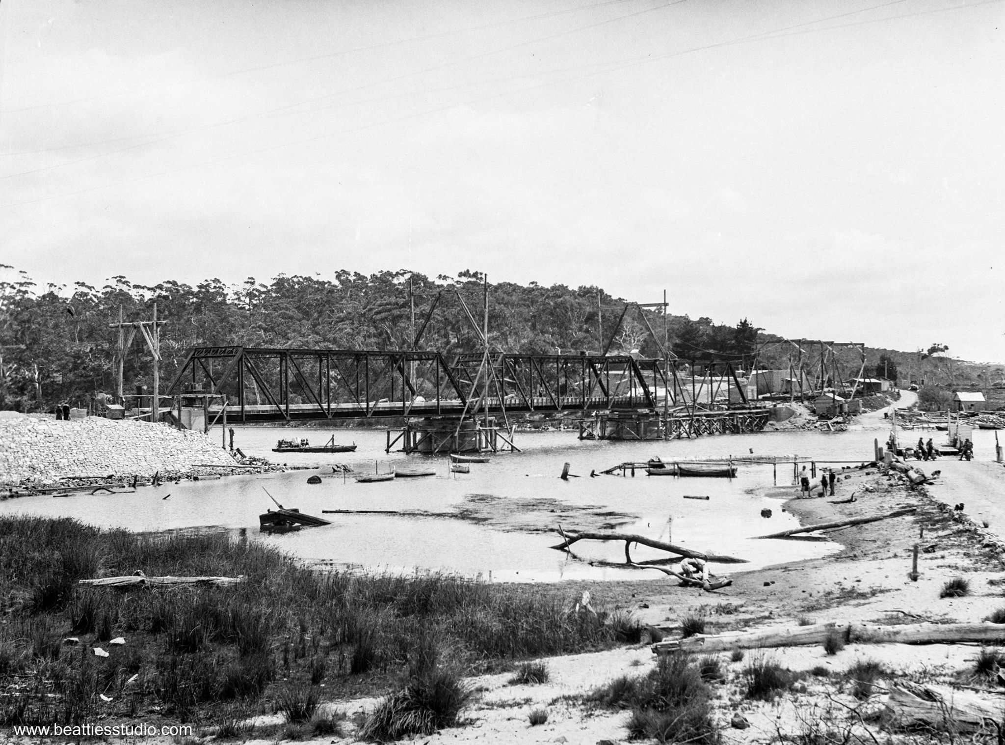 In 1825 a... - St Helens & Akaroa Tasmania Pictorial History
