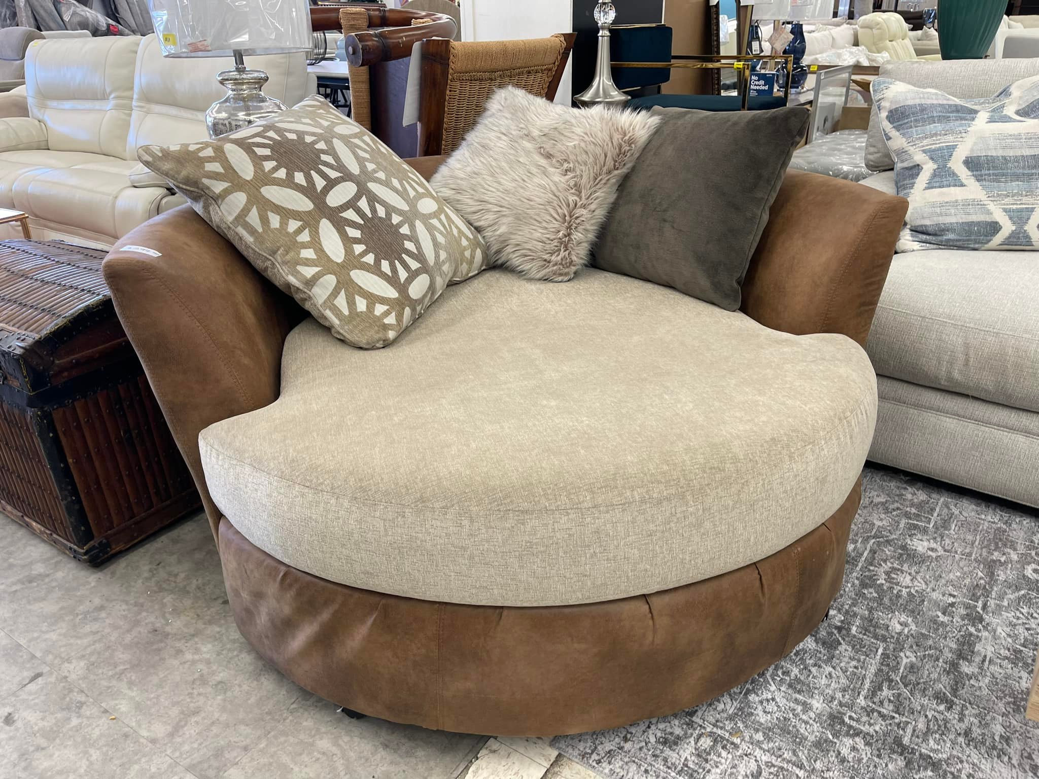 Home Decor & More Furniture Liquidation Store