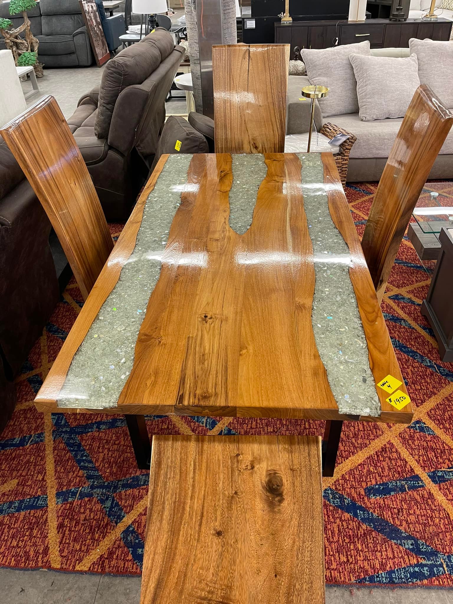 Home Decor & More Furniture Liquidation Store