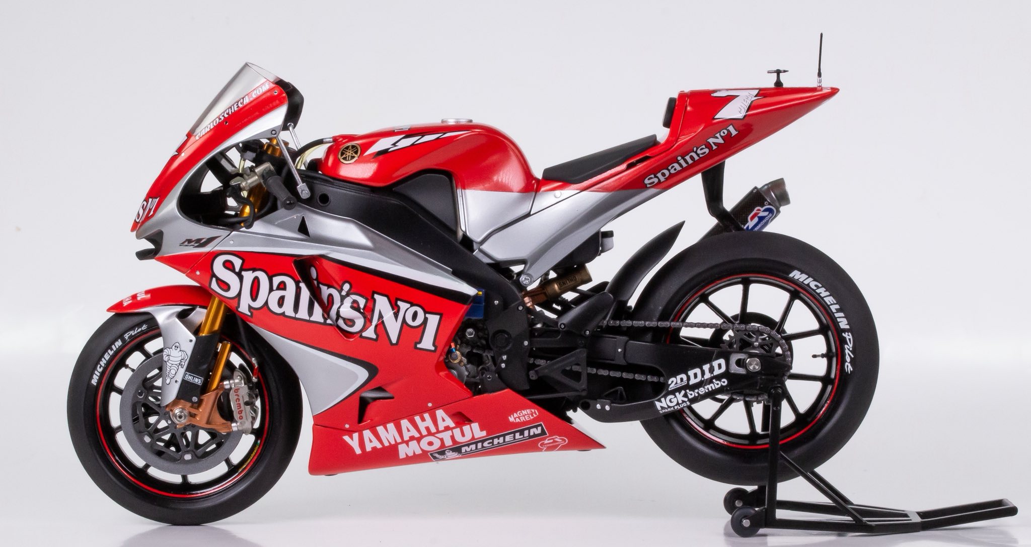 1/12 Tamiya Yamaha YZR M1 04 by Sampekis Mathioy