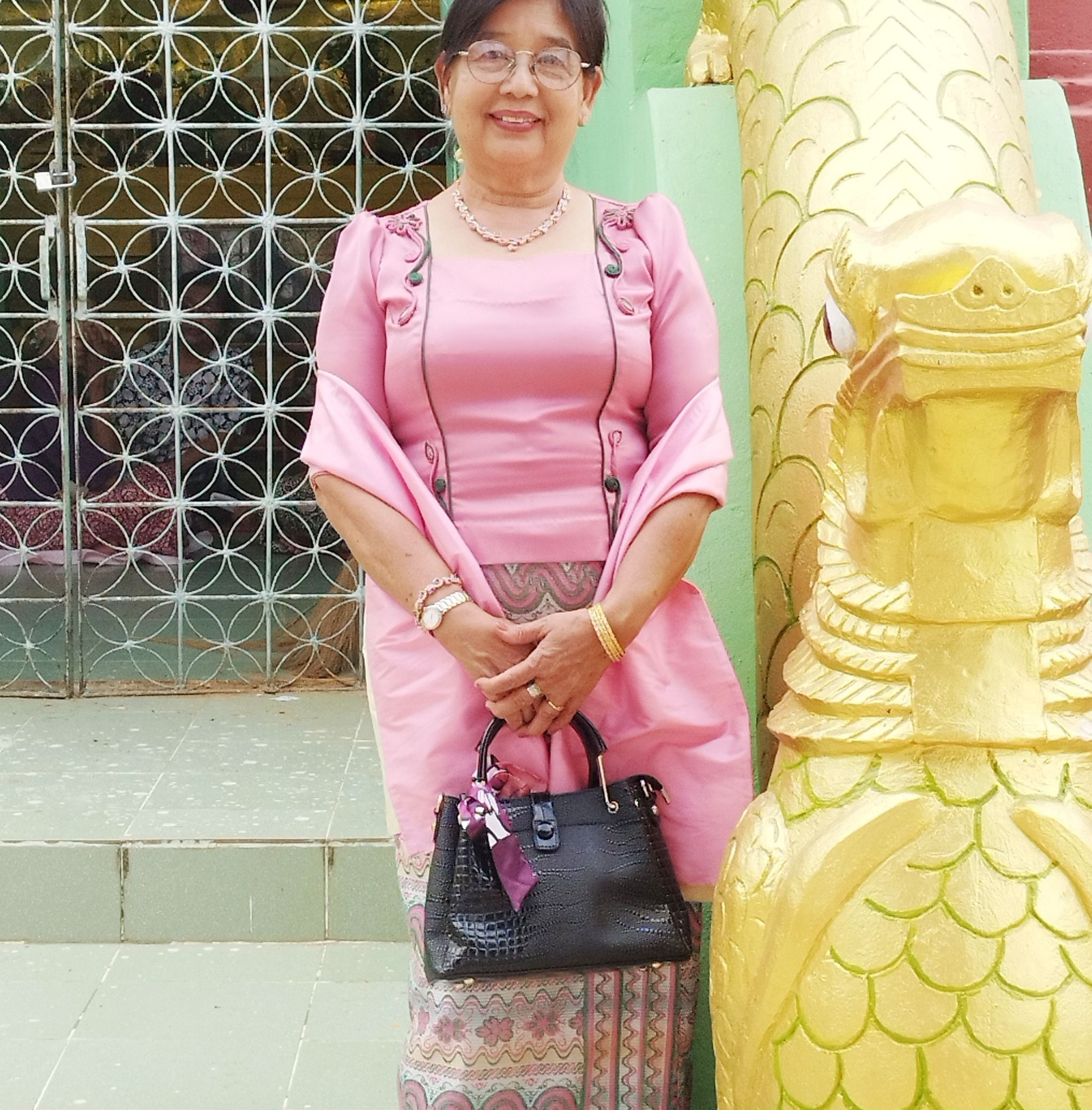 Phyu Phyu Han (@phyu.phyu.han.657590) • Facebook, Connect with friends
