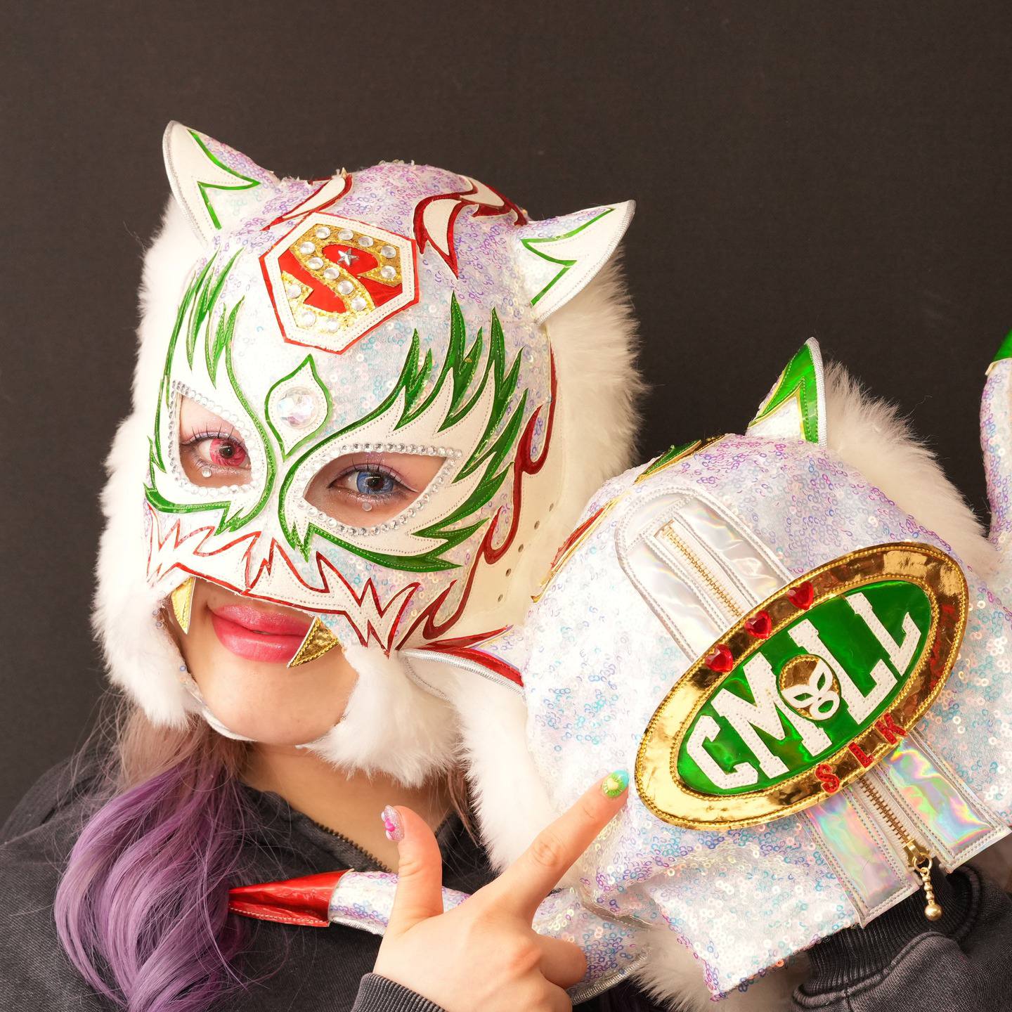 スターダム】 スターライト・キッド選手のCMLLマスク。 キバ有無、角