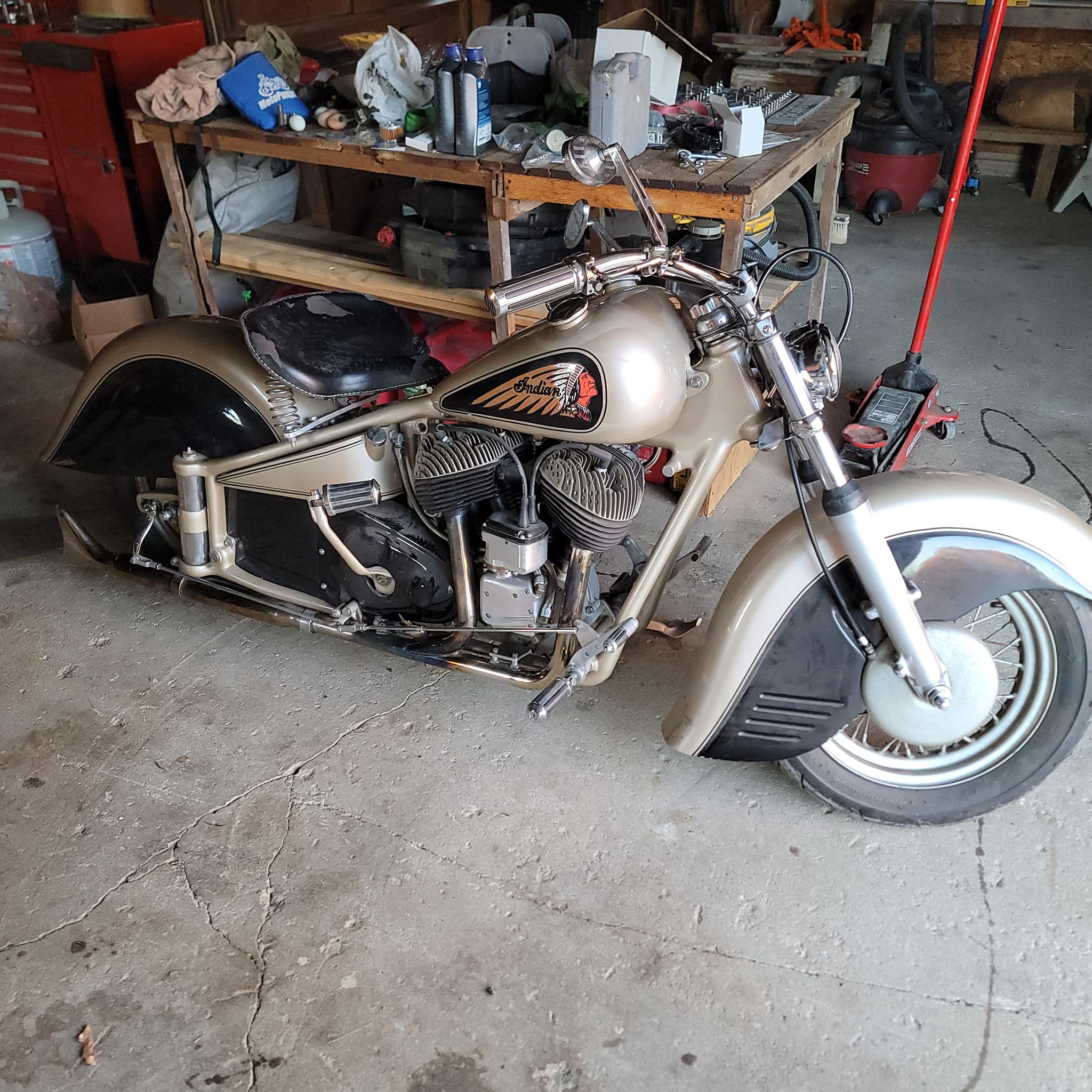 Indian Chief ヴィンテージ ブレーキロッド バイク 1947 Indian Chief ヴィンテージ ブレーキロッド バイク 1947 1947 Indian