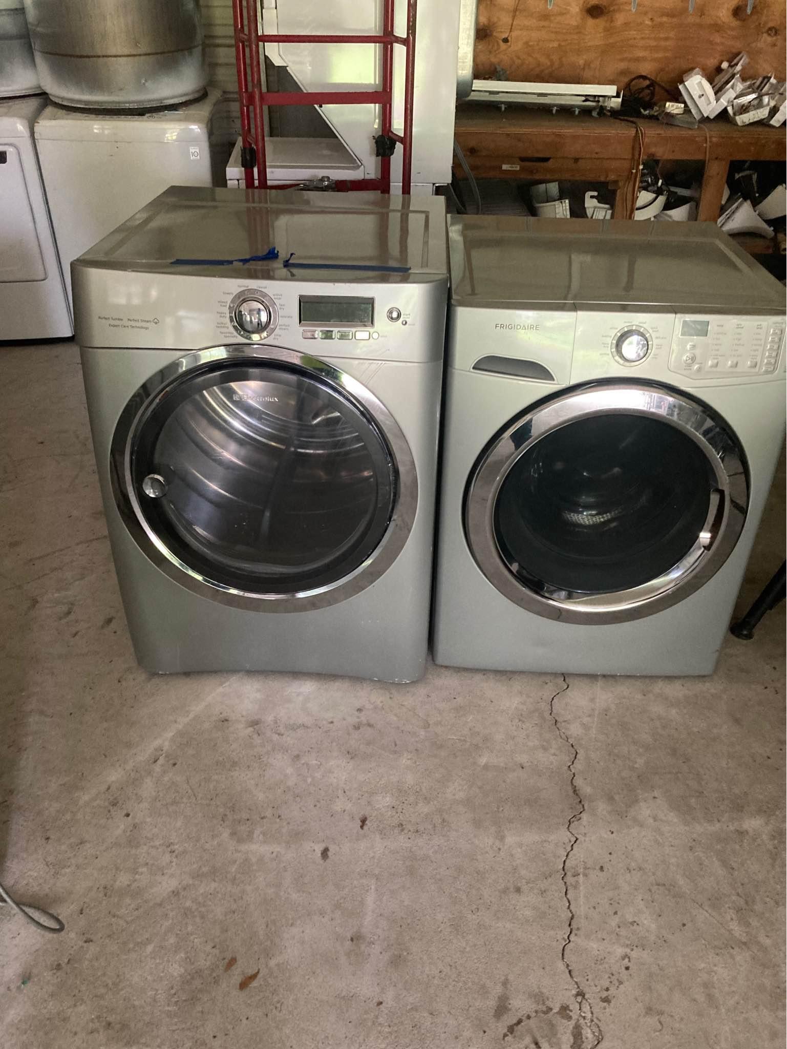 Frigidaire washer and dryer set Washer & Dryer Sets North