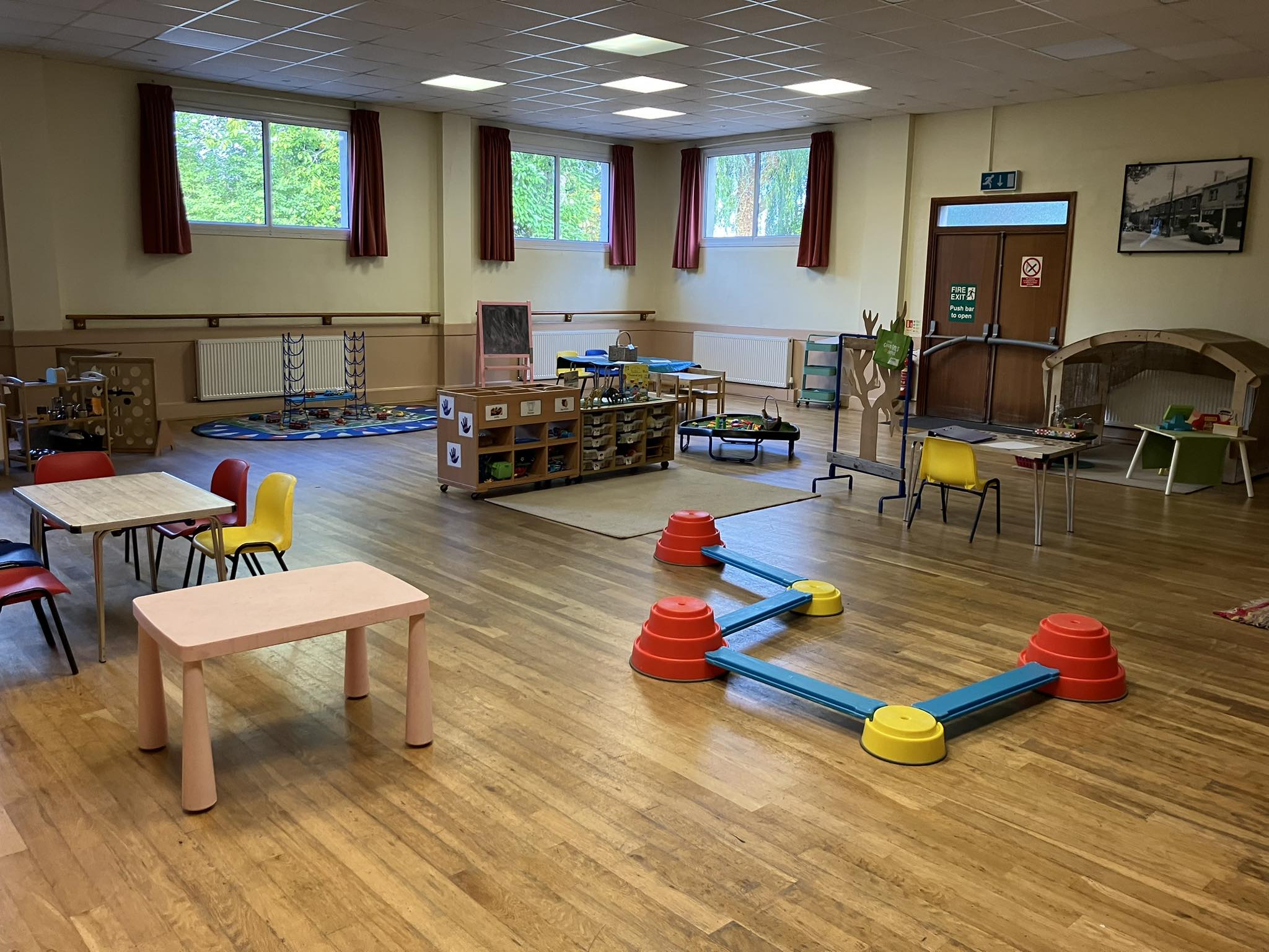 Curated visual reference: Picture Idea: Explorers Day Nursery Explorers Day Nursery