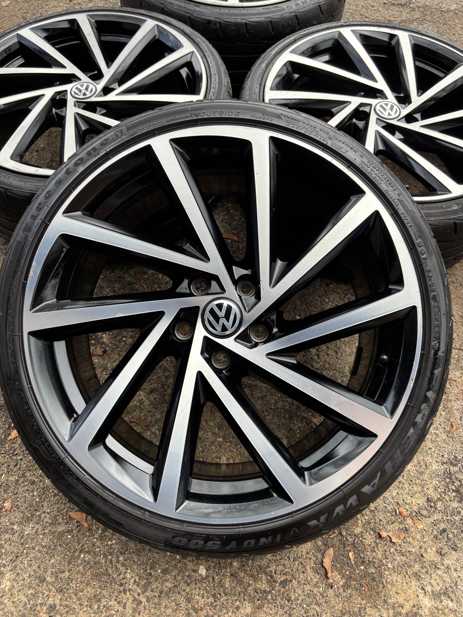 Volkswagen Rims (EnglishTown/SpielBerg) Rims OEM with Firestone Tires ...