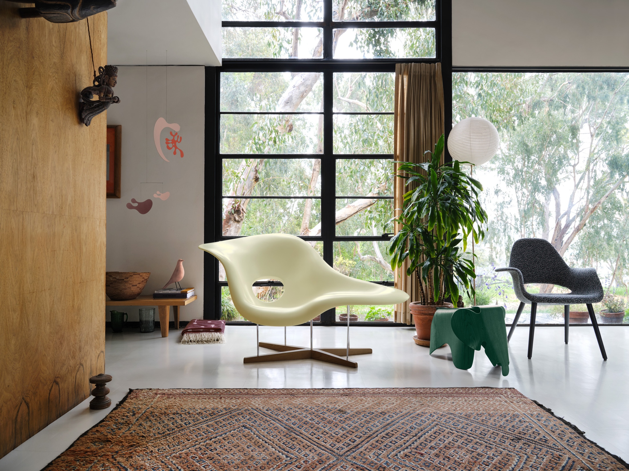 With the #Eames Special Collection 2023, #Vitra – in close 