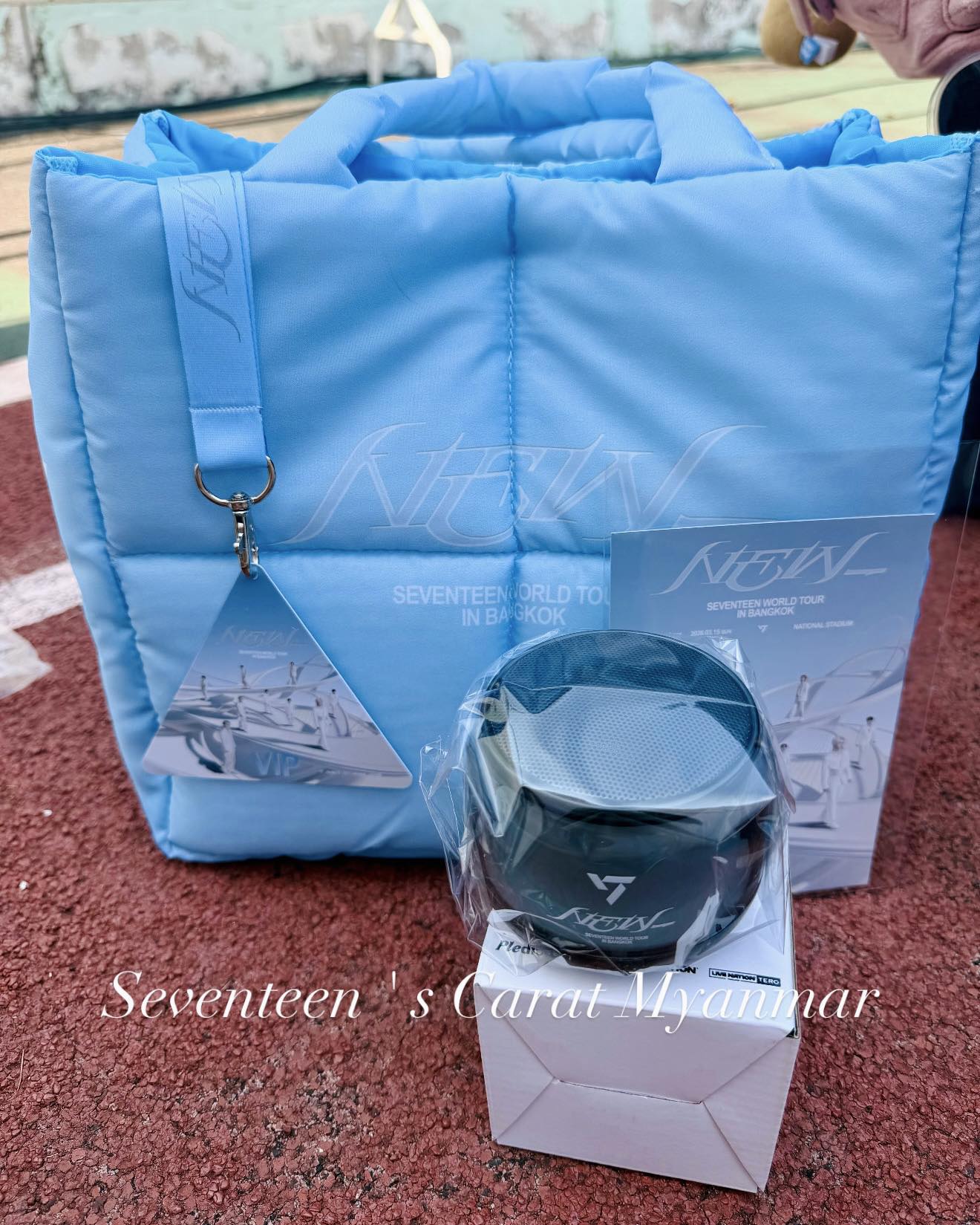 SEVENTEEN WORLD TOUR [NEW_] IN BANGKOK ရဲ့ VIP gift ပါ