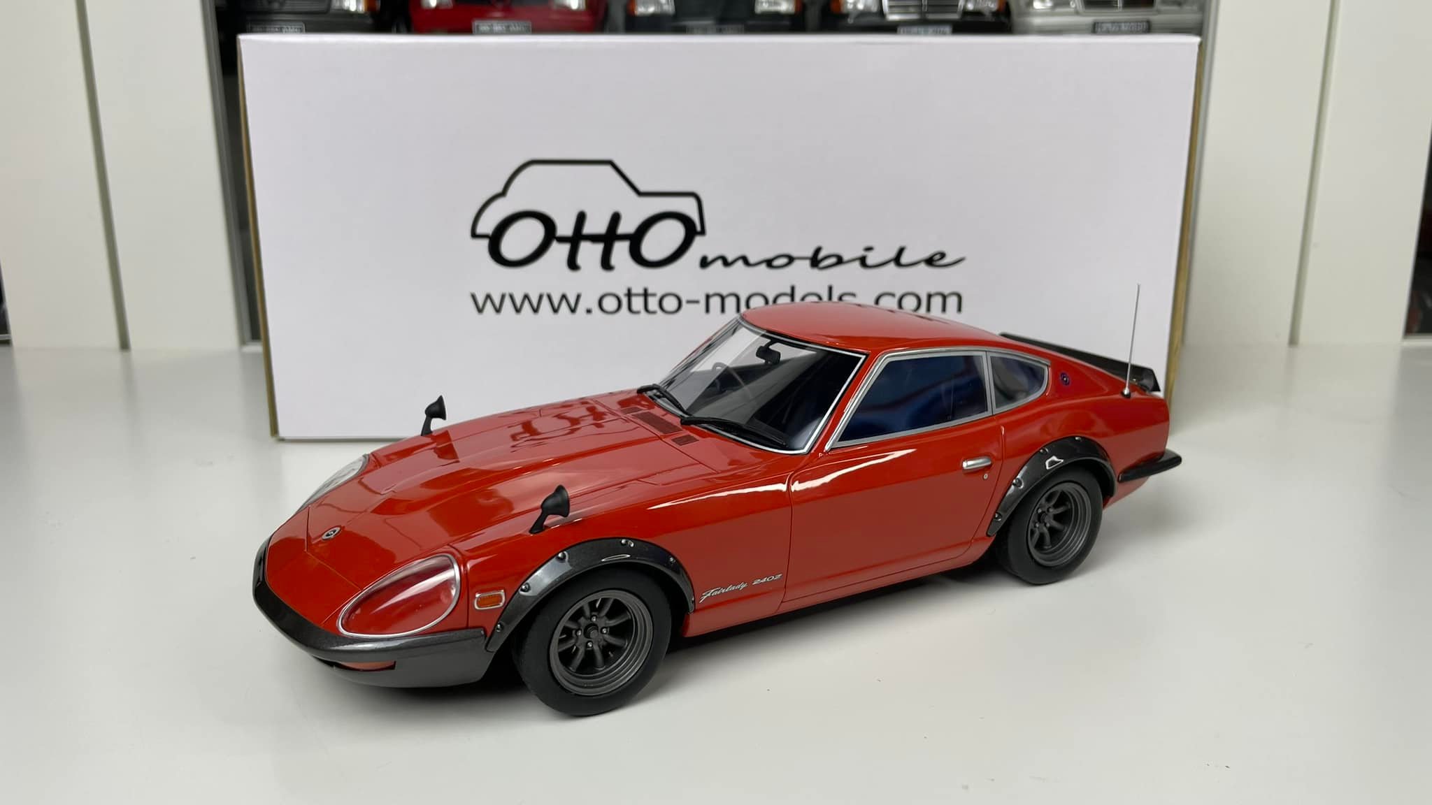 1/18 Scale Diecast Collection Nissan Fairlady Z (S30) Blue