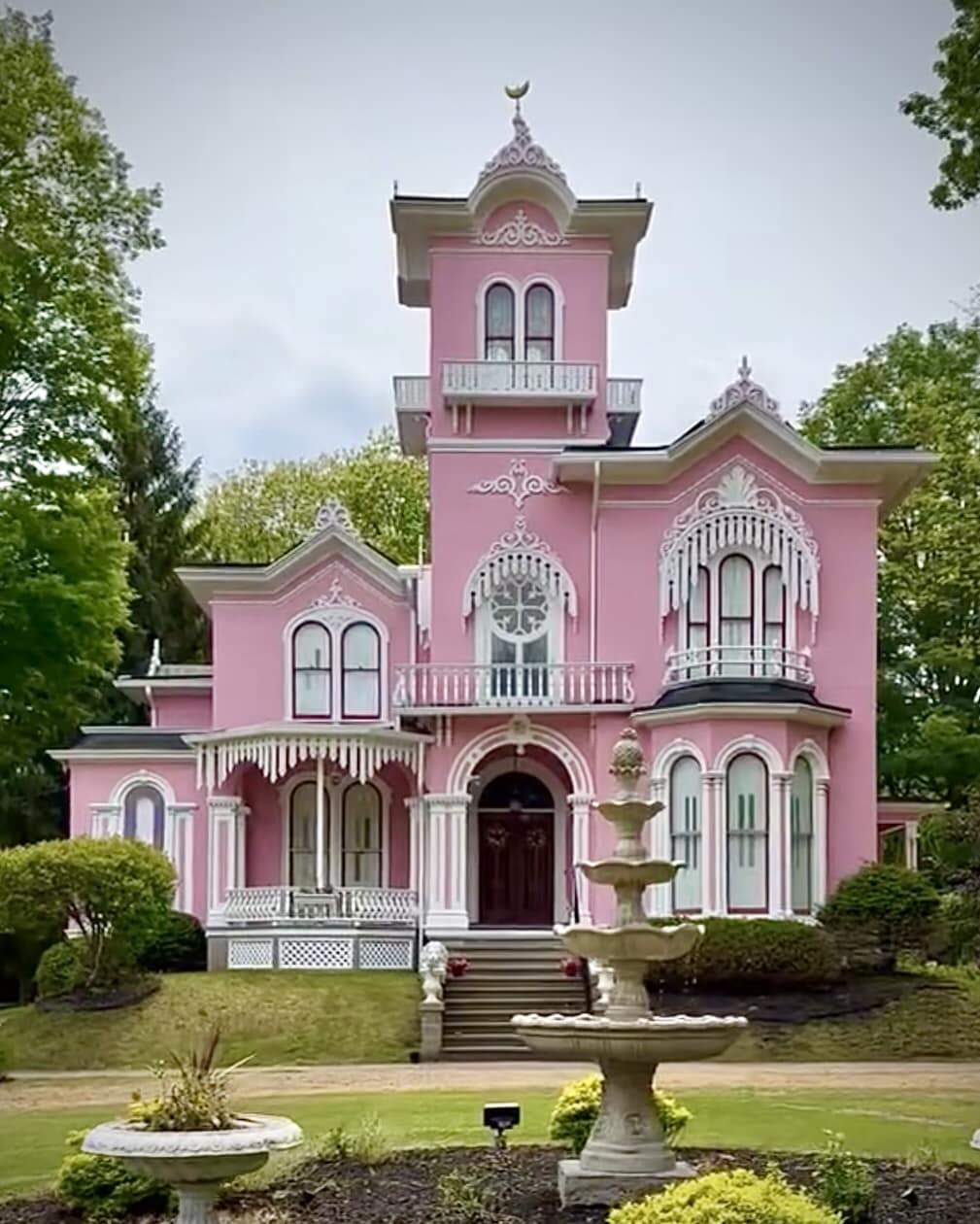 The Four Seasons: A look at the 1868 “Pink House” in Wellsville