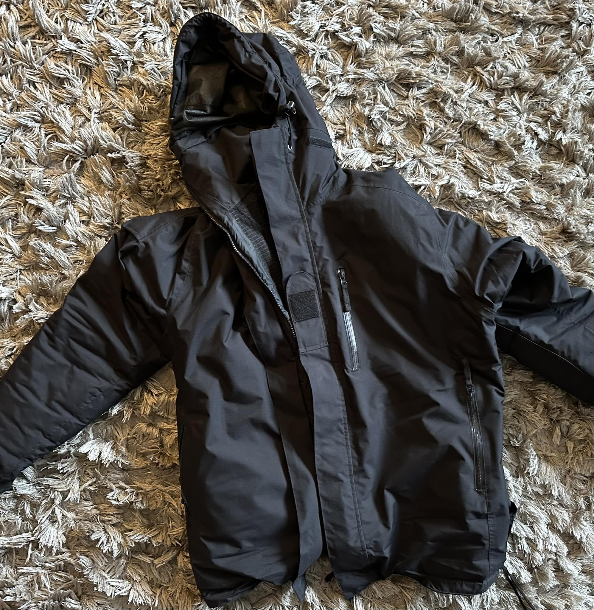 British Navy Siamidis Gore Tex jackets are in stock and they are 