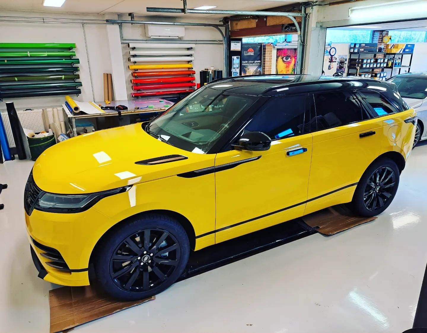 Recover - Range rover Velar wrapped in a custom color...
