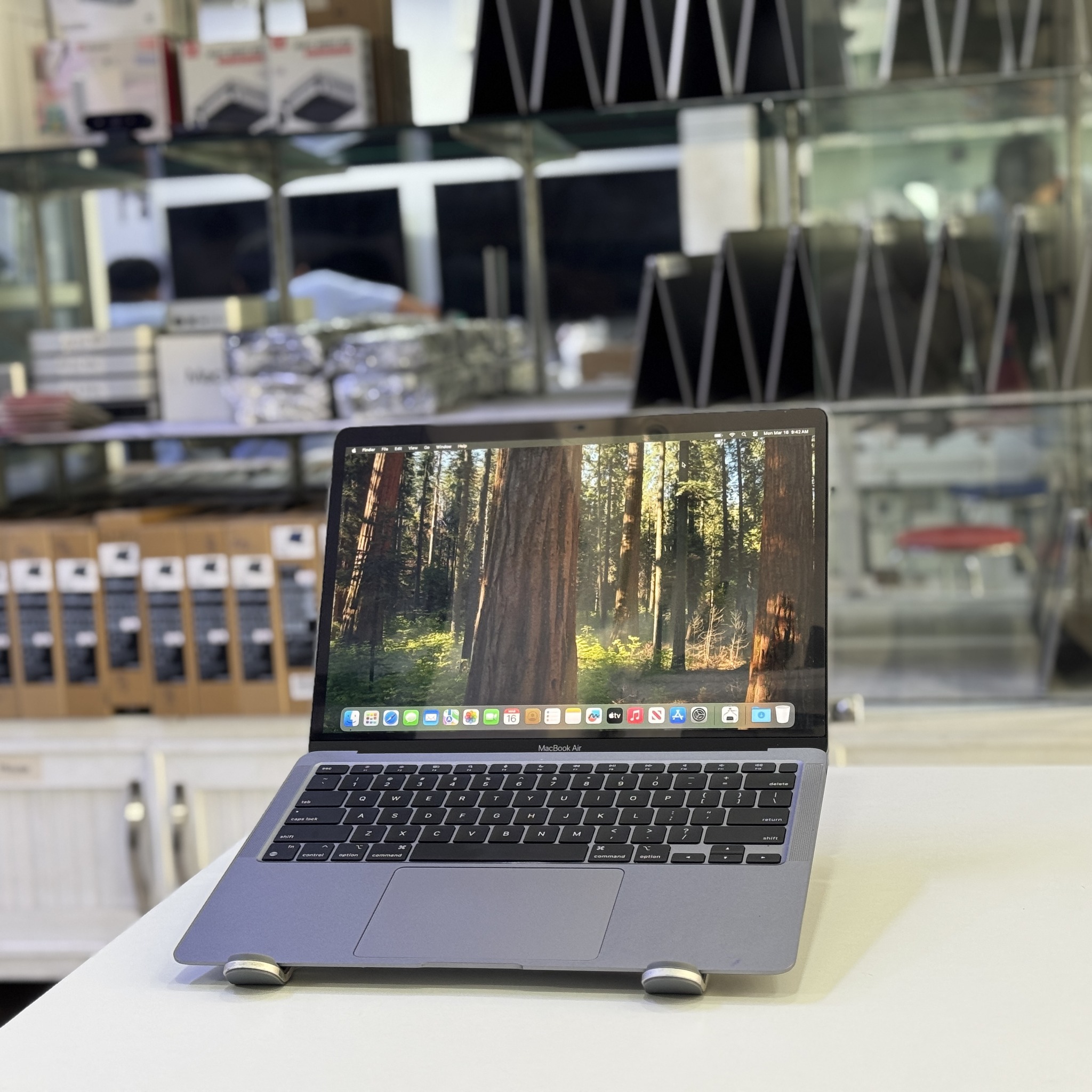MacBook Air 2020 Full Box 99% battery 100% - M1 Chip | Ram 8GB 