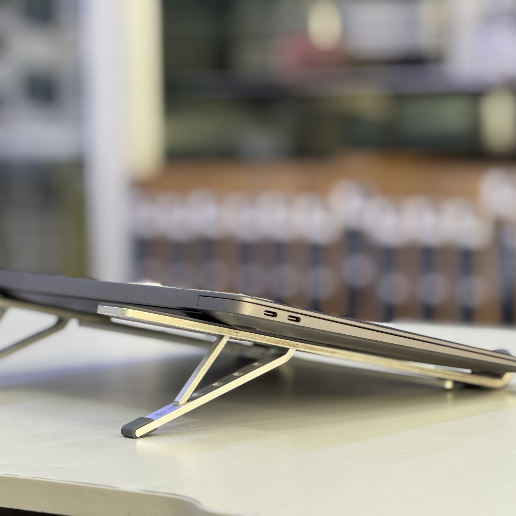 MacBook Air 2020 Full Box 99% battery 100% - M1 Chip | Ram 8GB 