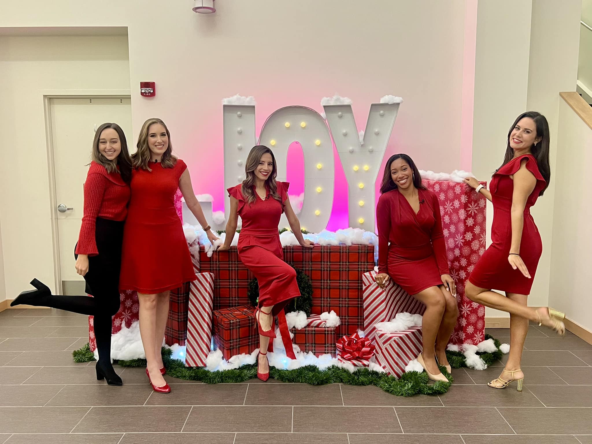 Meteorologist - We somehow all got the red memo today ♥️ Merry ...