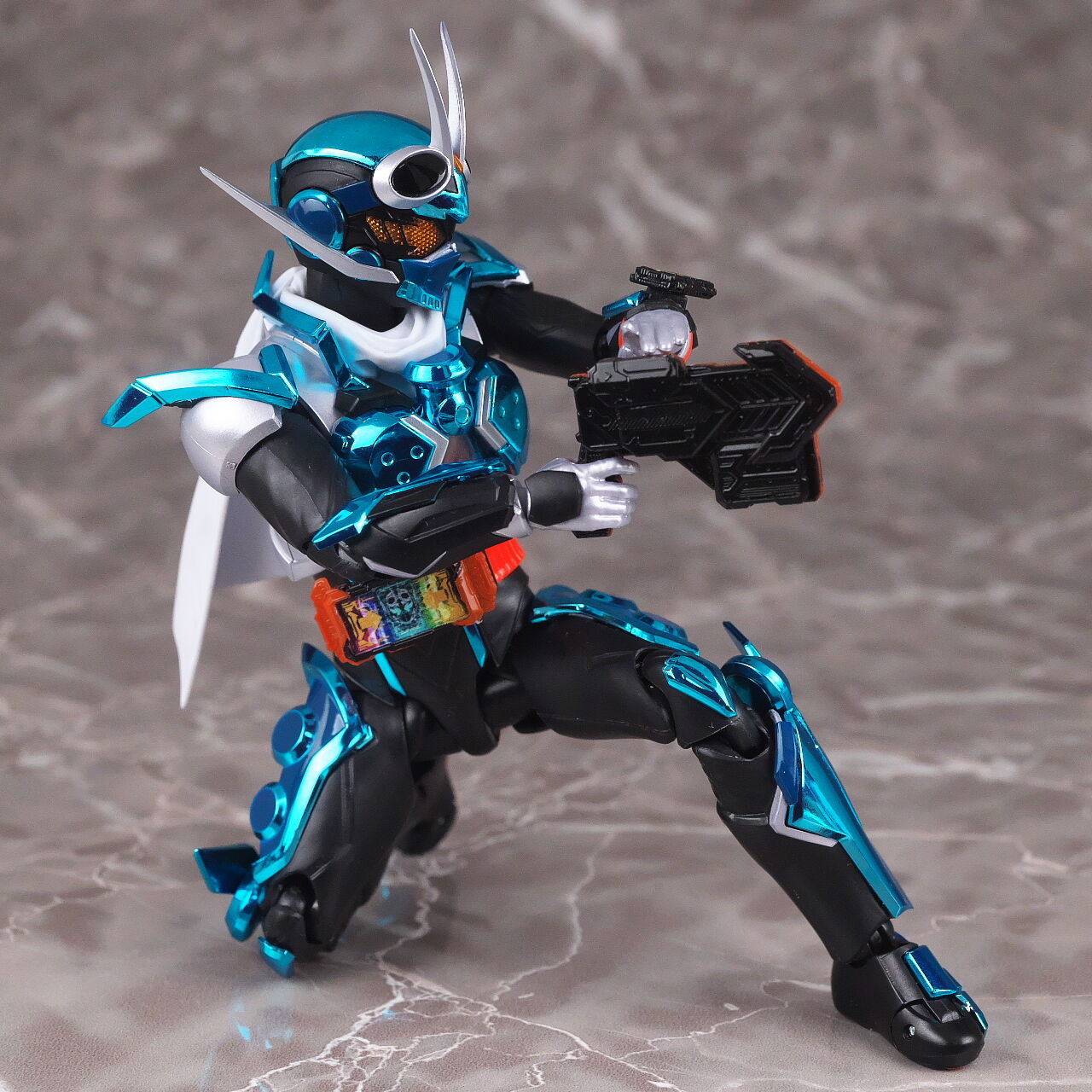 รีวิว S.H.Figuarts Kamen Rider... - Toy Masked Rider Thailand