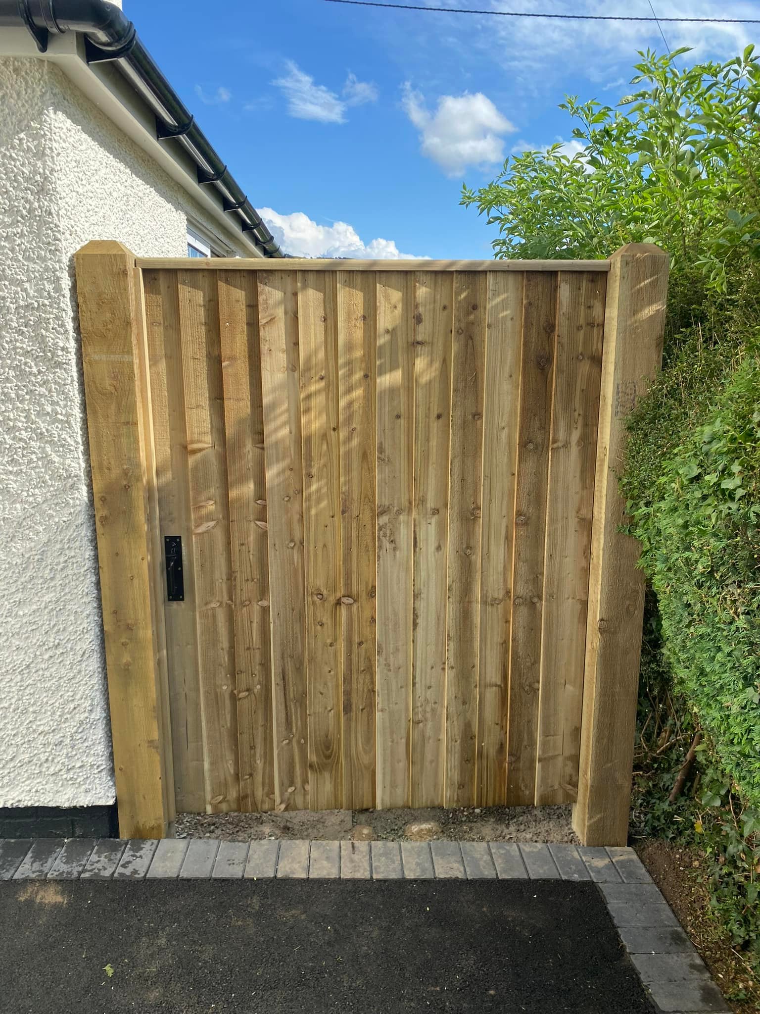 smc-fencing-and-landscaping