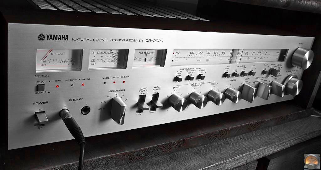 Yamaha MX-2000 stereo power amplifier