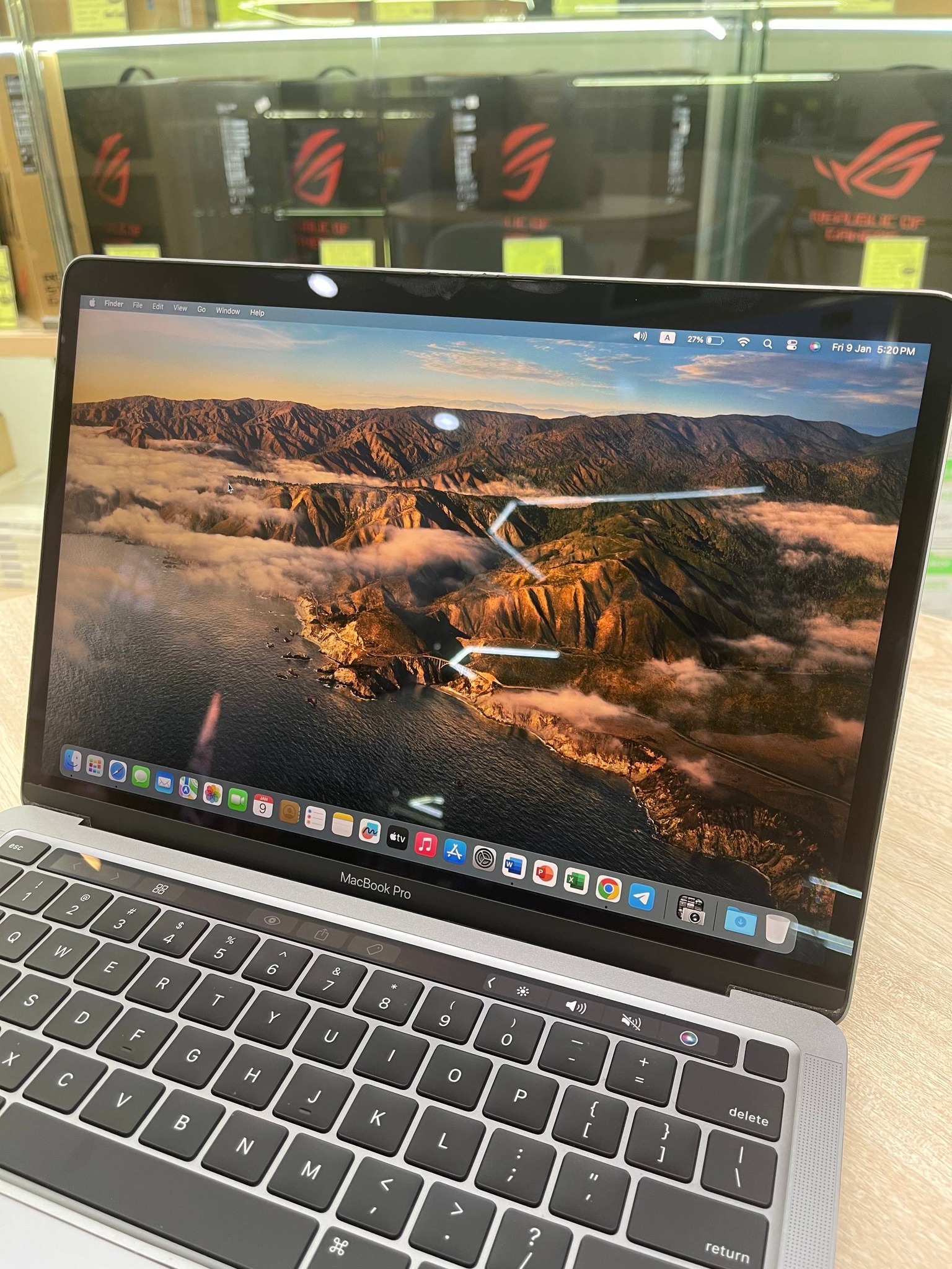 MacBook Pro Retina 13.3-inch 2020 -1.4GHz Quad-Core Intel Core i5 