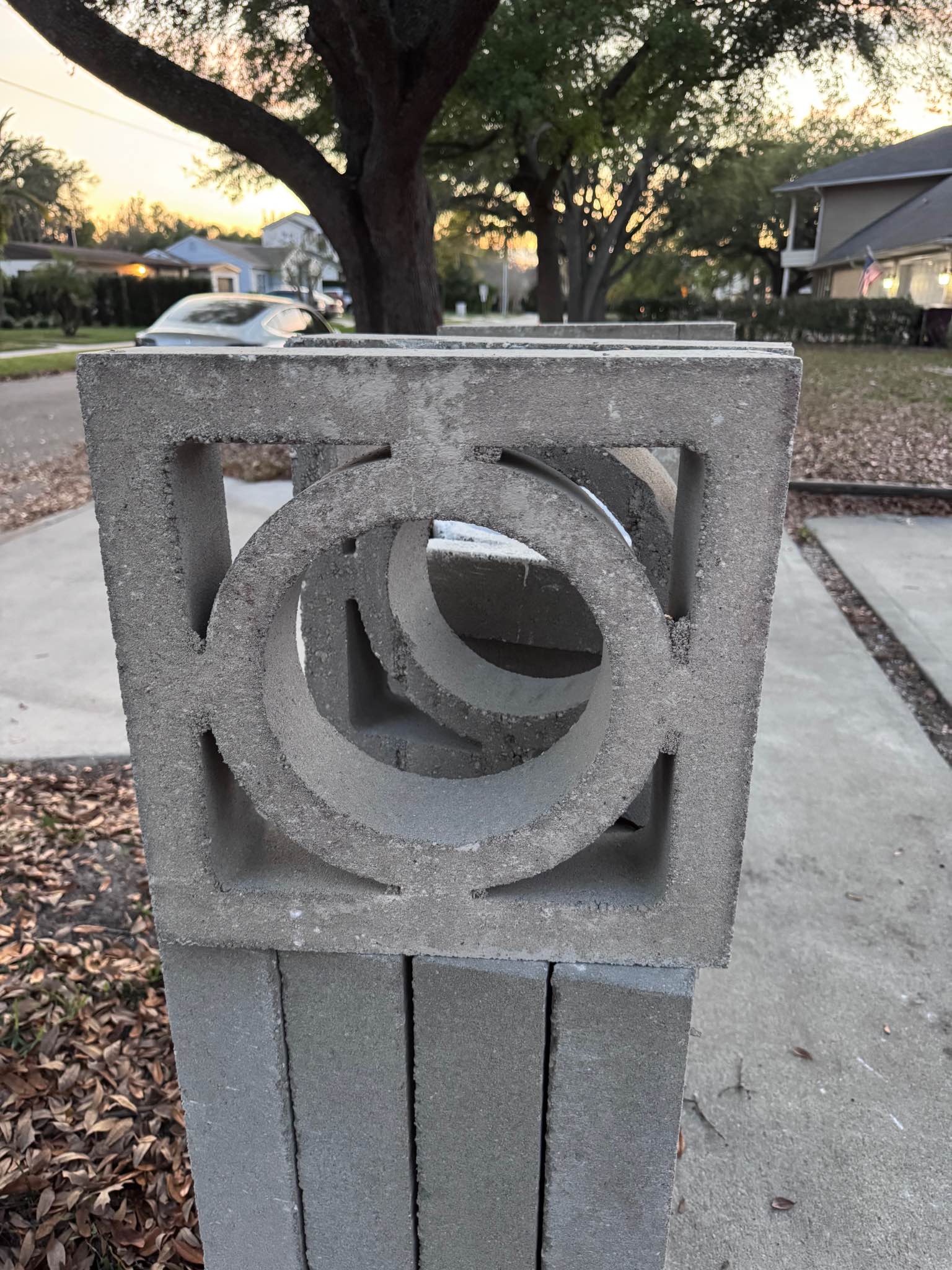 24 Mid-Century Modern Breeze Blocks – Circle Pattern Concrete Screen ...