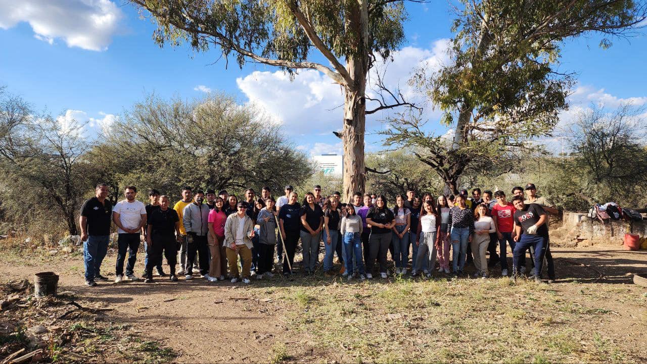 ¡Transformando nuestro entorno! El Club de Ecología de nuestra ...