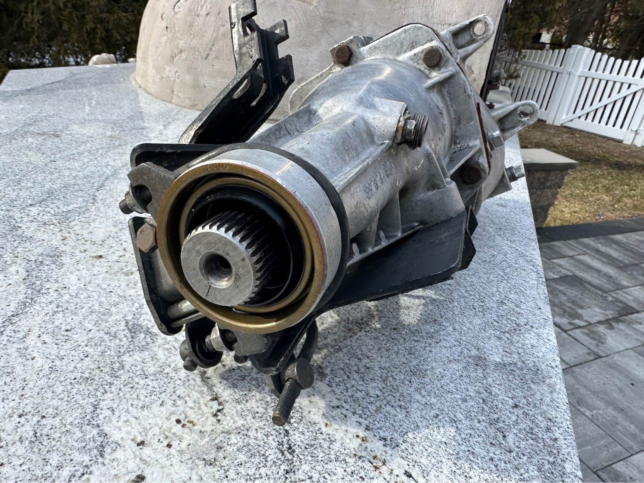 Muncie M22 4 speed Rock Crusher Transmission - Car Engines & Engine ...